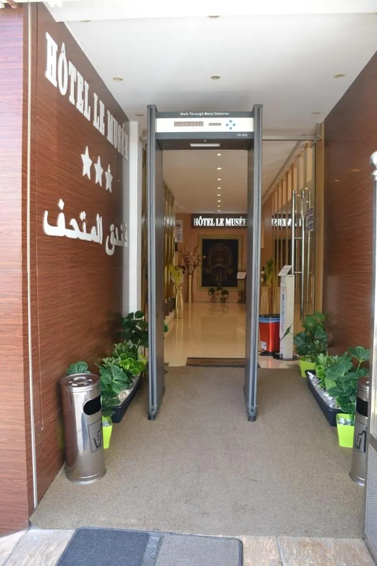 Facade/entrance in Hotel Le Musée