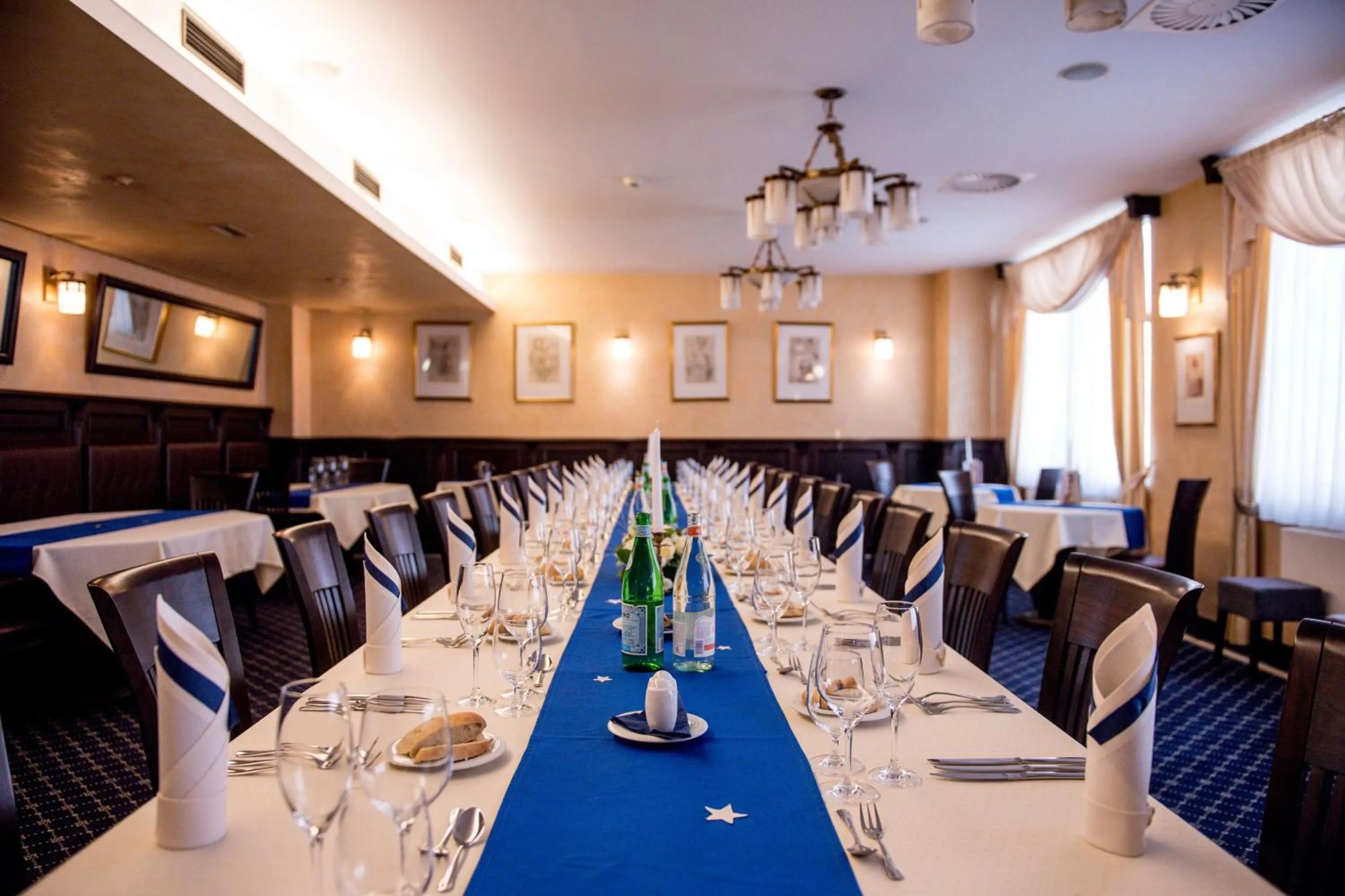 Restaurant/places to eat in Best Western Hotel Vista