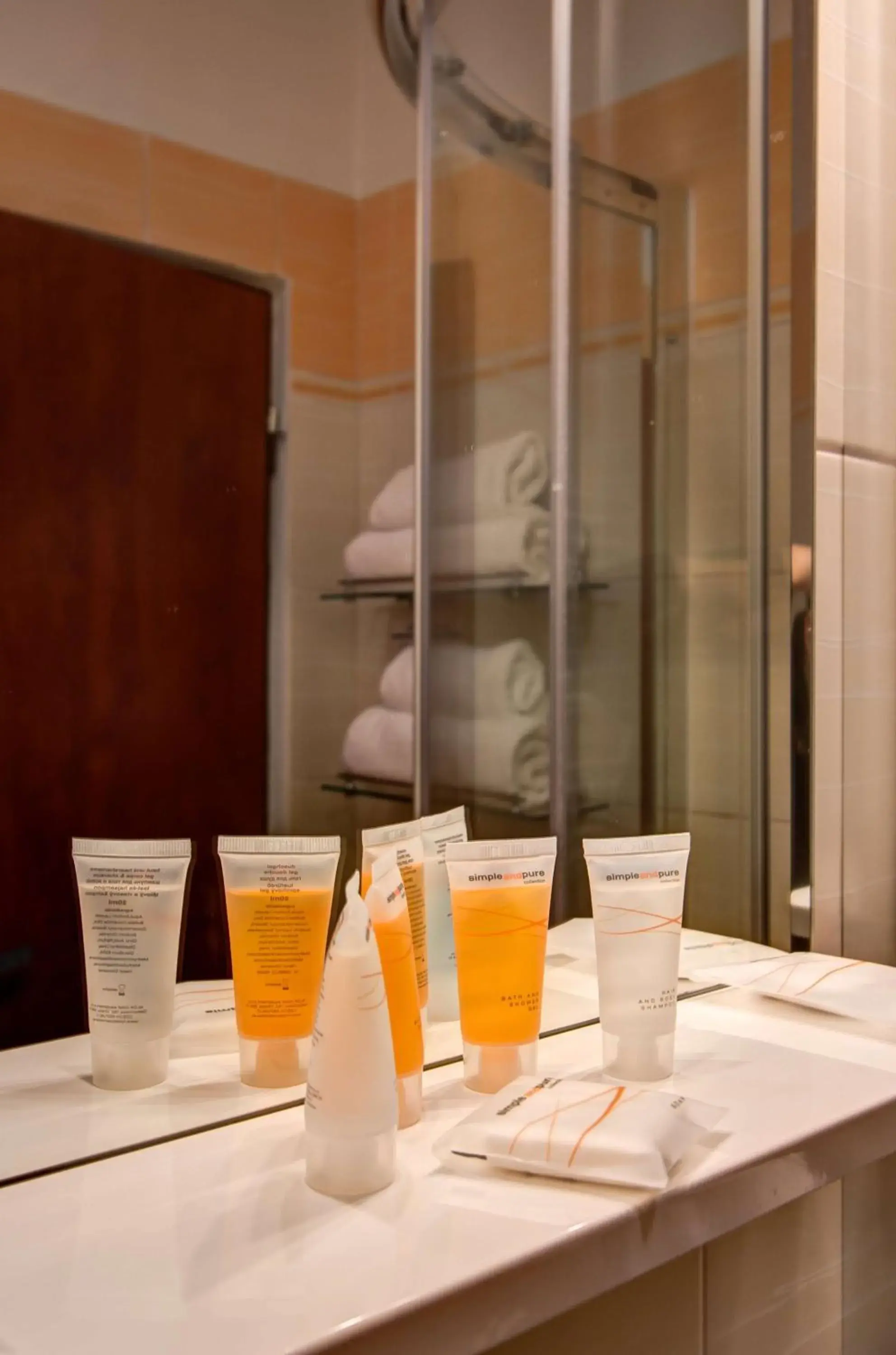 Bathroom in Best Western Hotel Vista Bathroom in Best Western Hotel Vista