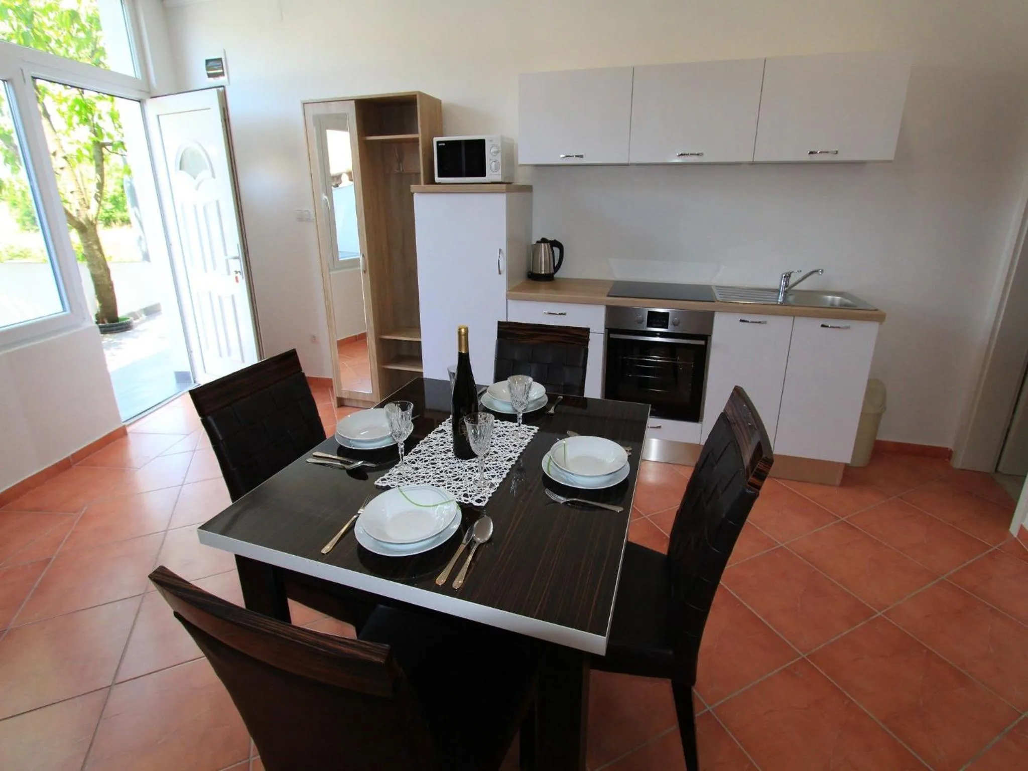 Dining area in Apartments Nero