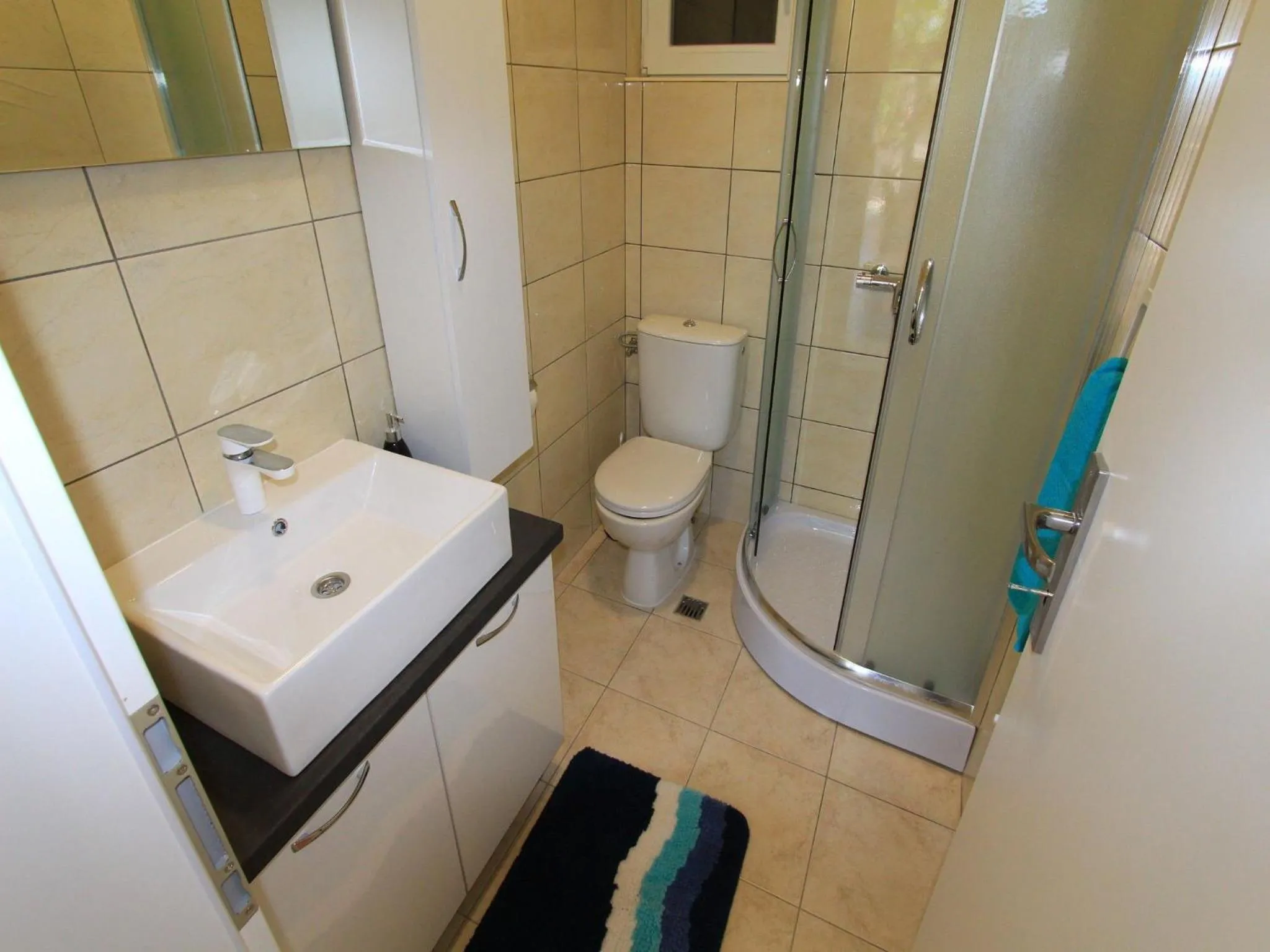 Toilet in Apartments Nero