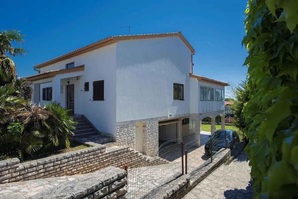 House Lorena