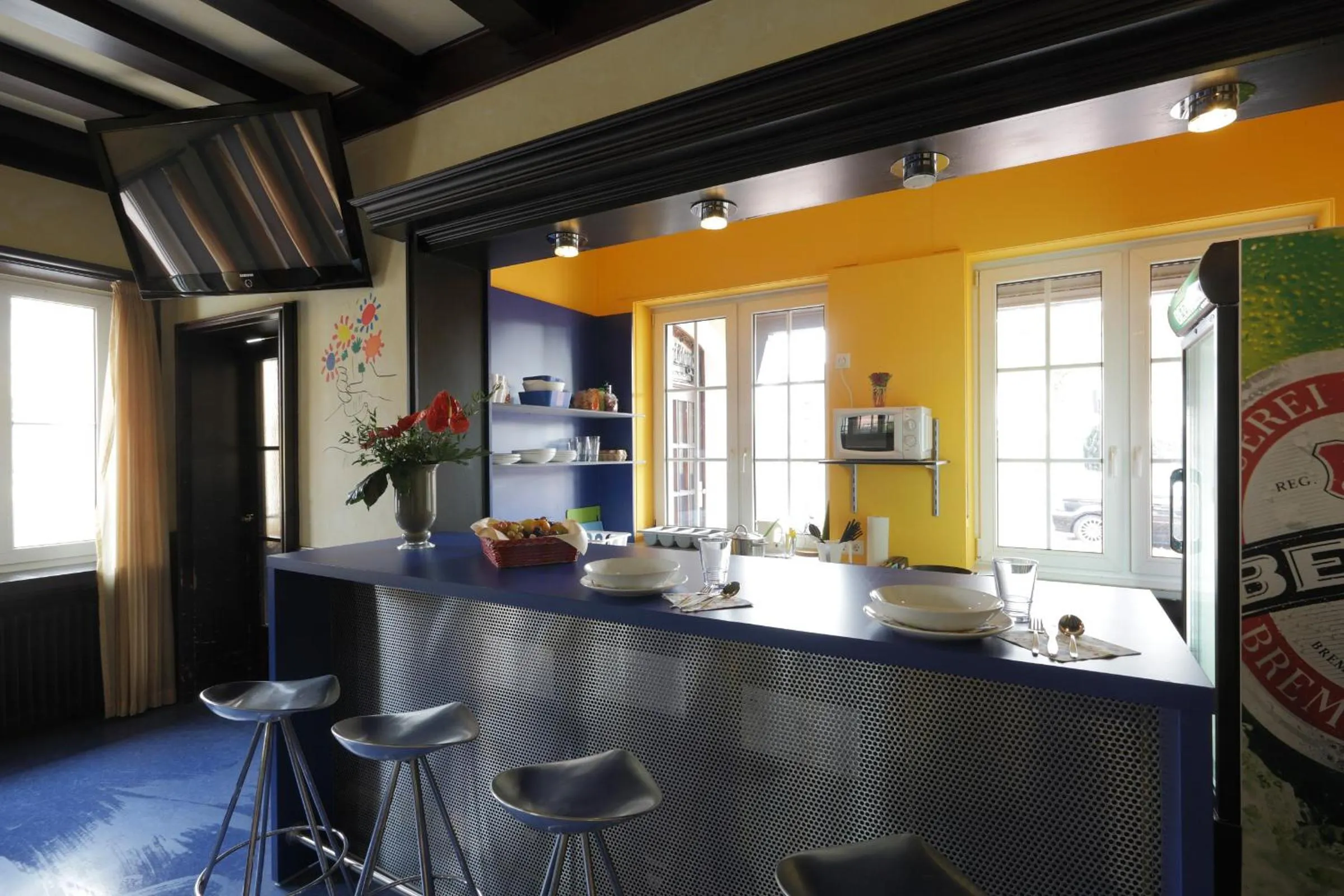 Kitchen or kitchenette in Bed'nBudget Expo-Hostel Rooms