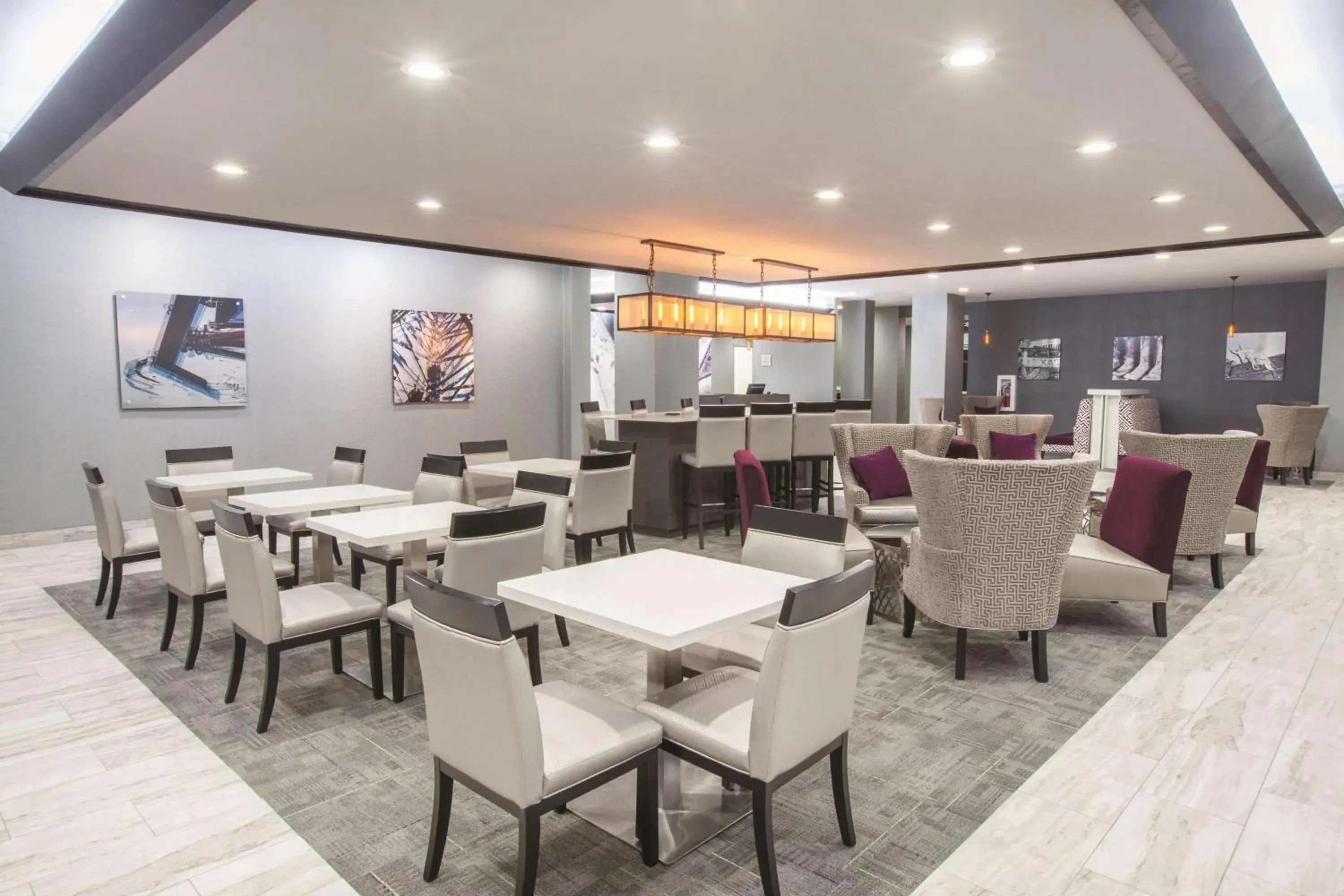 Lobby or reception in La Quinta by Wyndham Kingsville Lobby or reception in La Quinta by Wyndham Kingsville