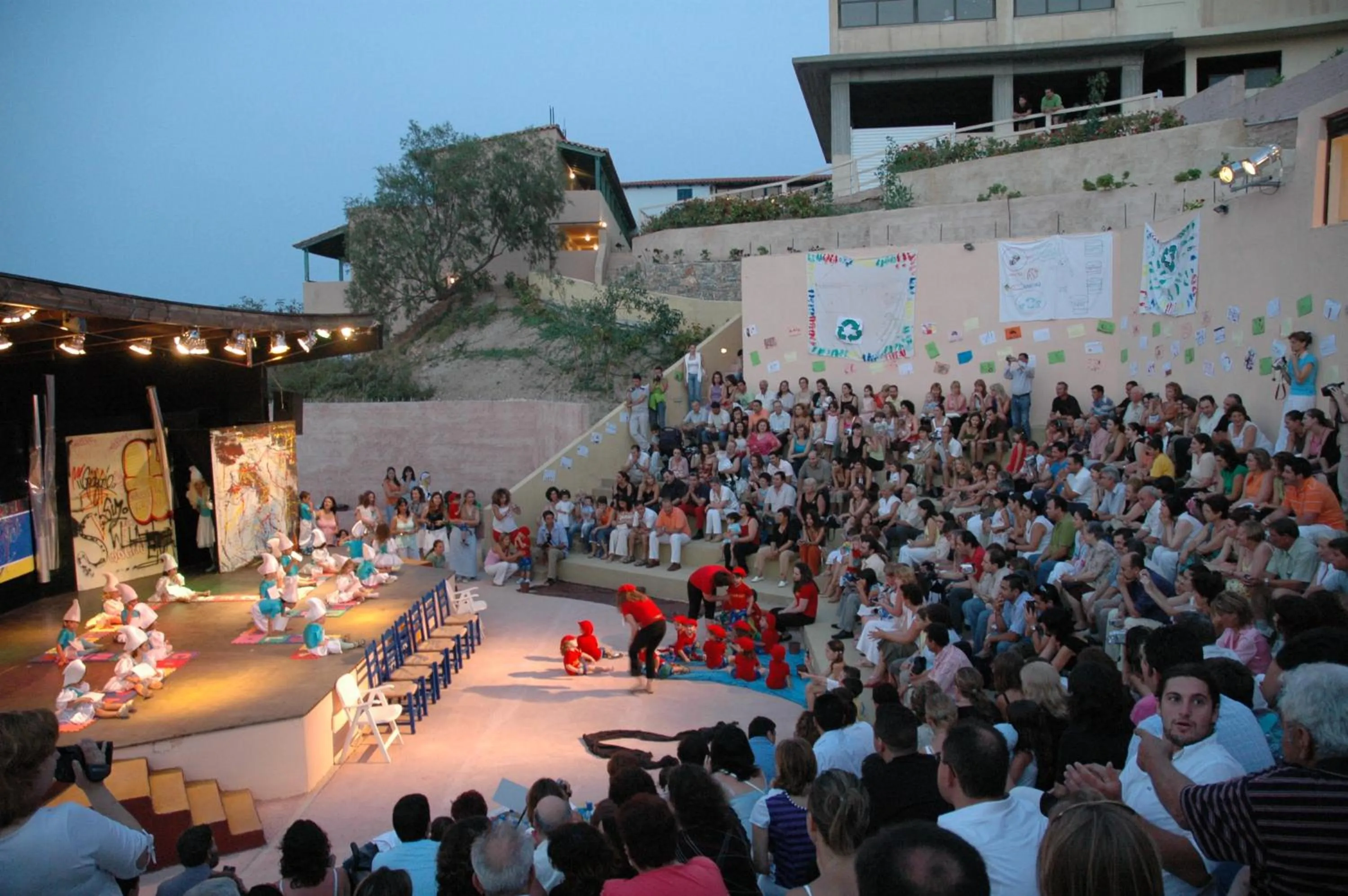 Entertainment in Miramare Resort & Spa