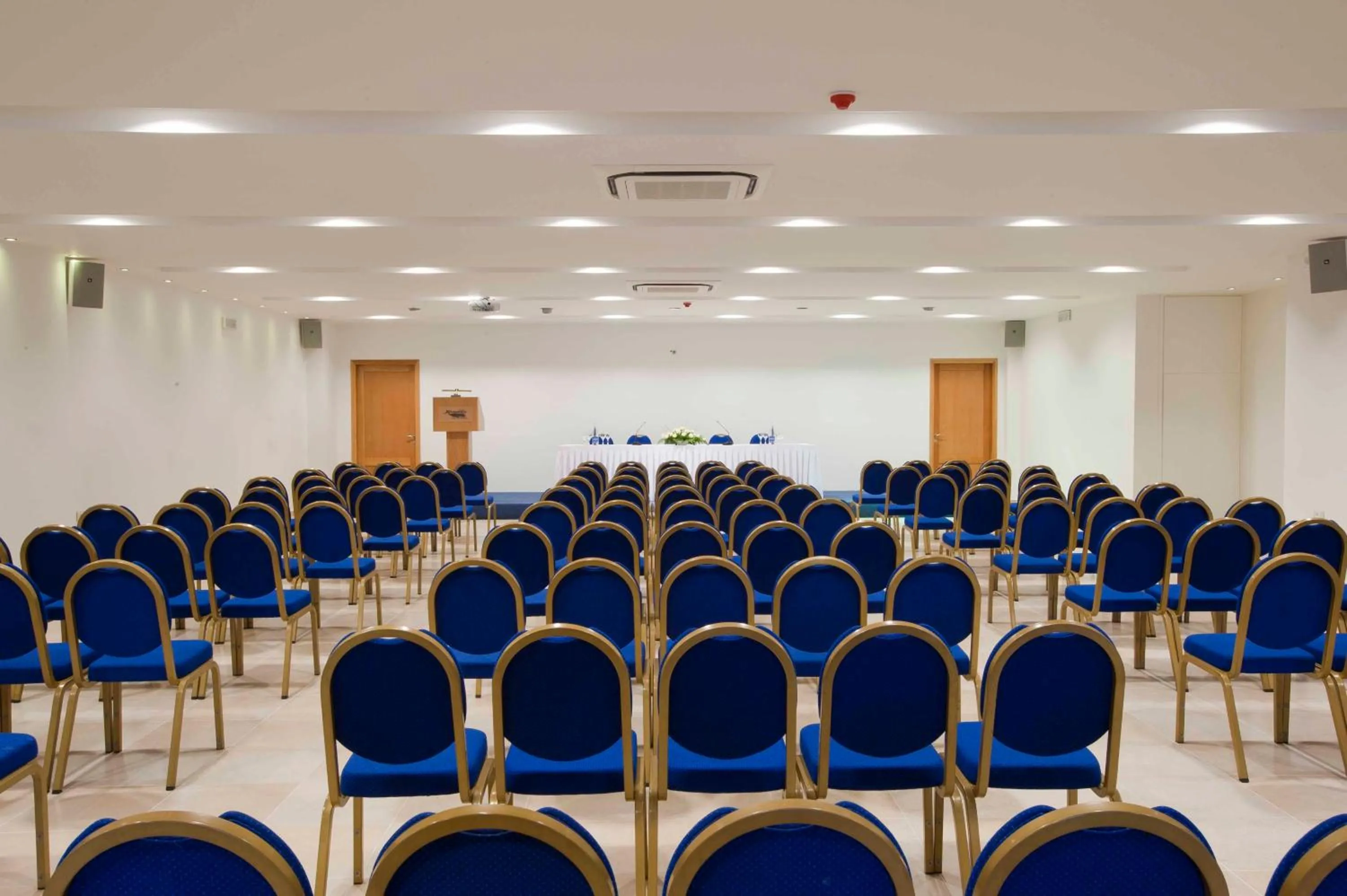 Business facilities in Miramare Resort & Spa