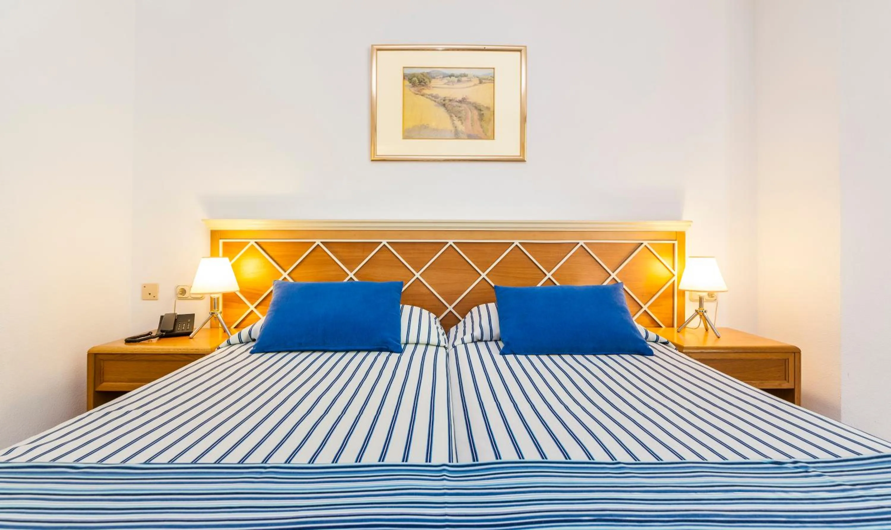 Bedroom, Bed in Globales Nova