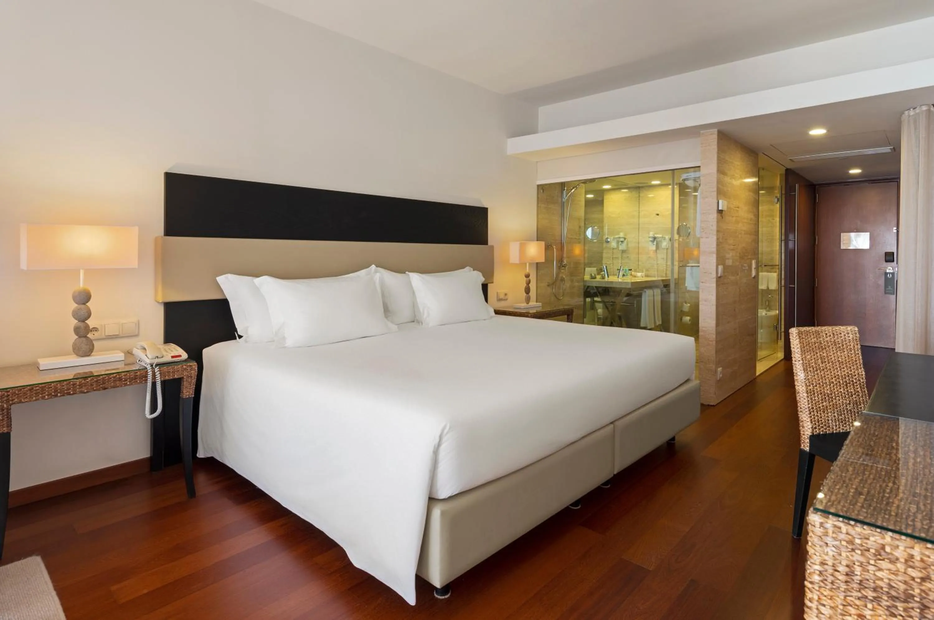 Photo of the whole room, Bed in Crowne Plaza Vilamoura - Algarve by IHG