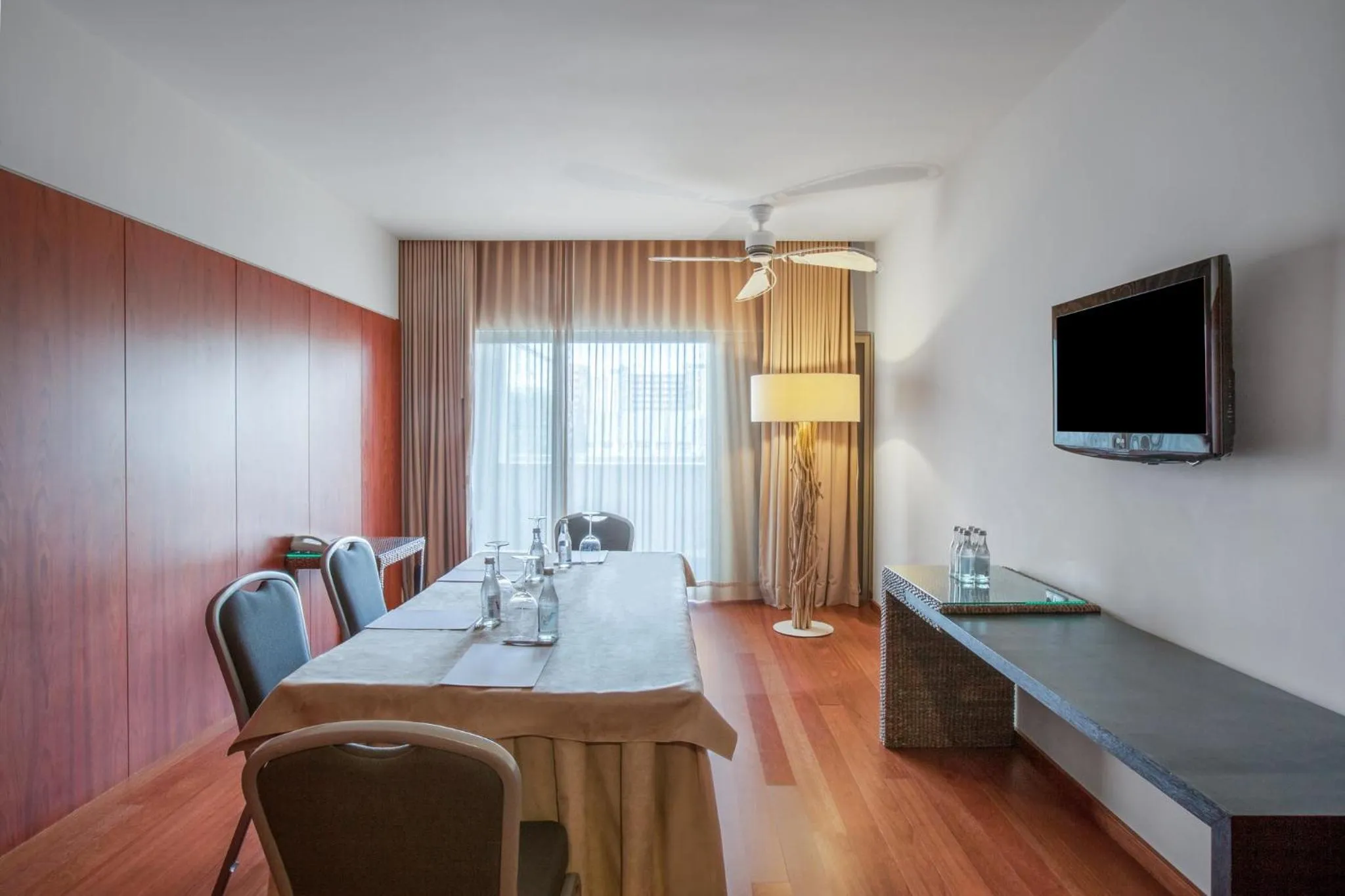 Meeting/conference room in Crowne Plaza Vilamoura - Algarve by IHG