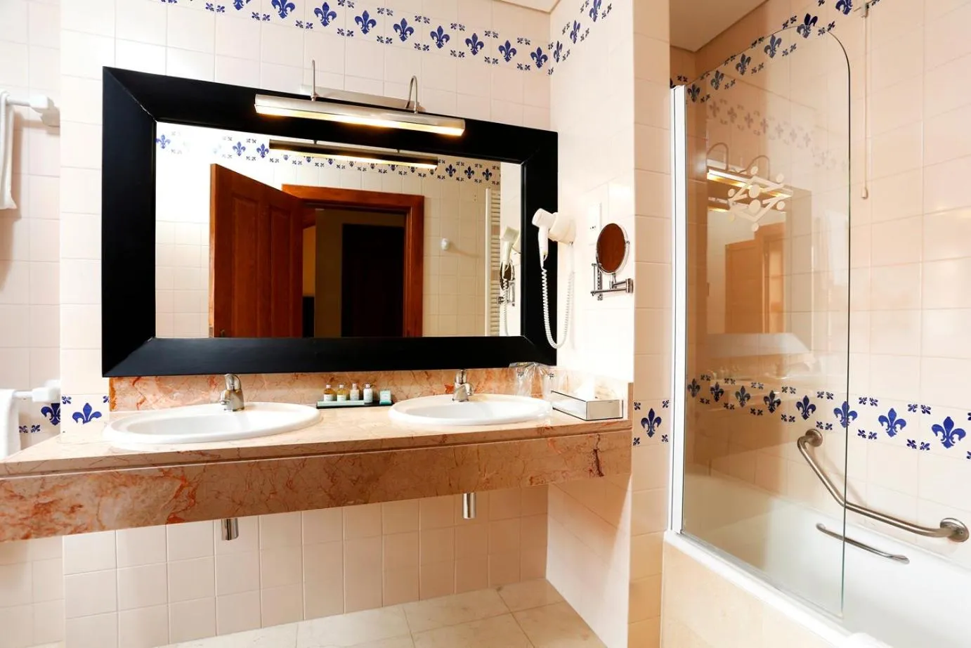 Bathroom in Parador Casa Da Insua