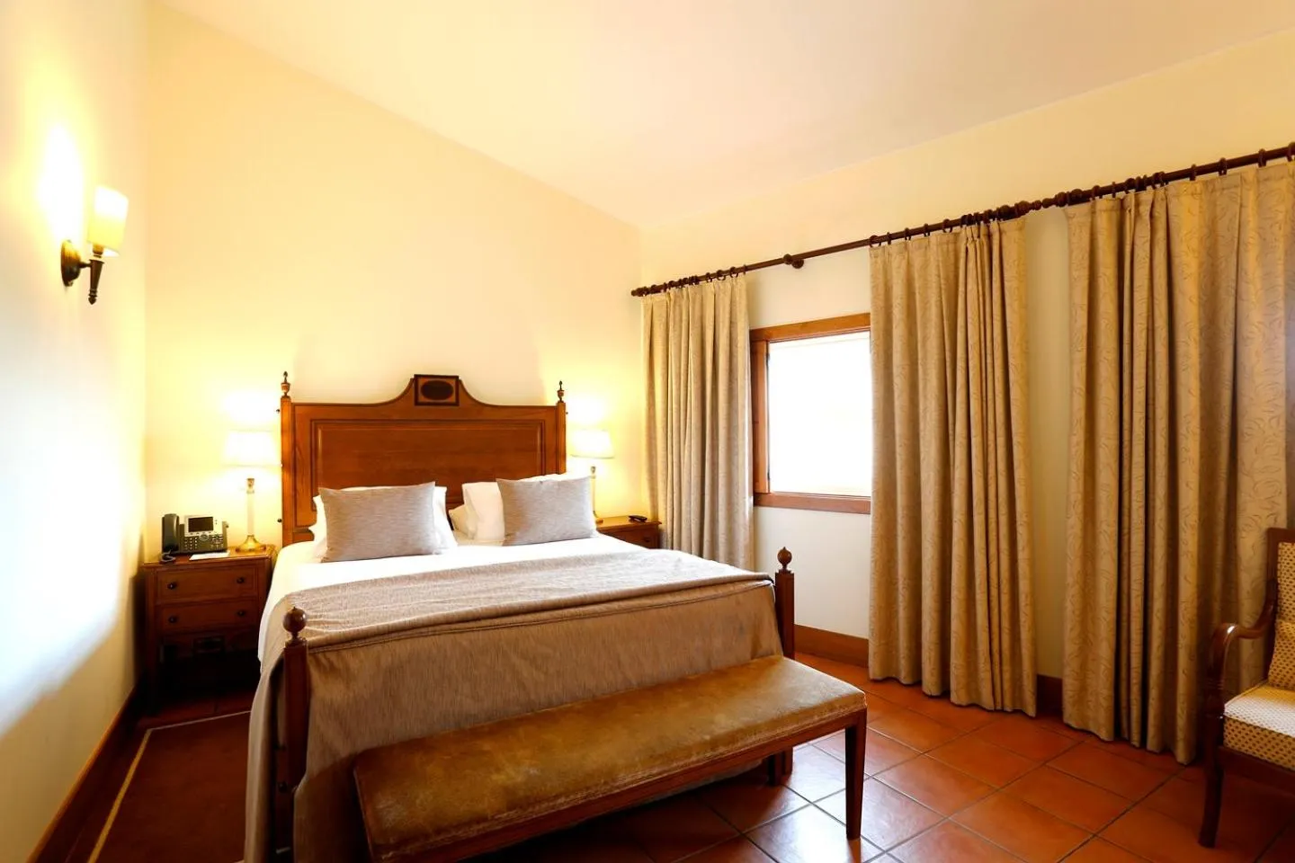 Photo of the whole room, Bed in Parador Casa Da Insua