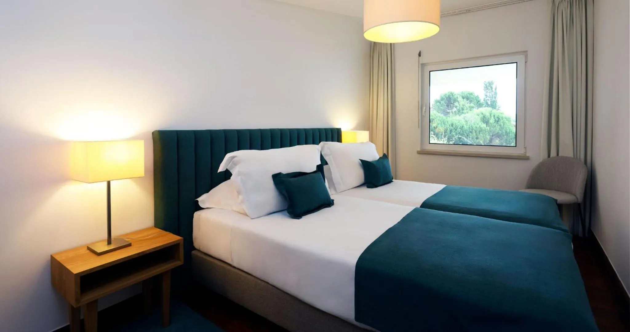 Bed in Montebelo Aguieira Lake Resort & Spa