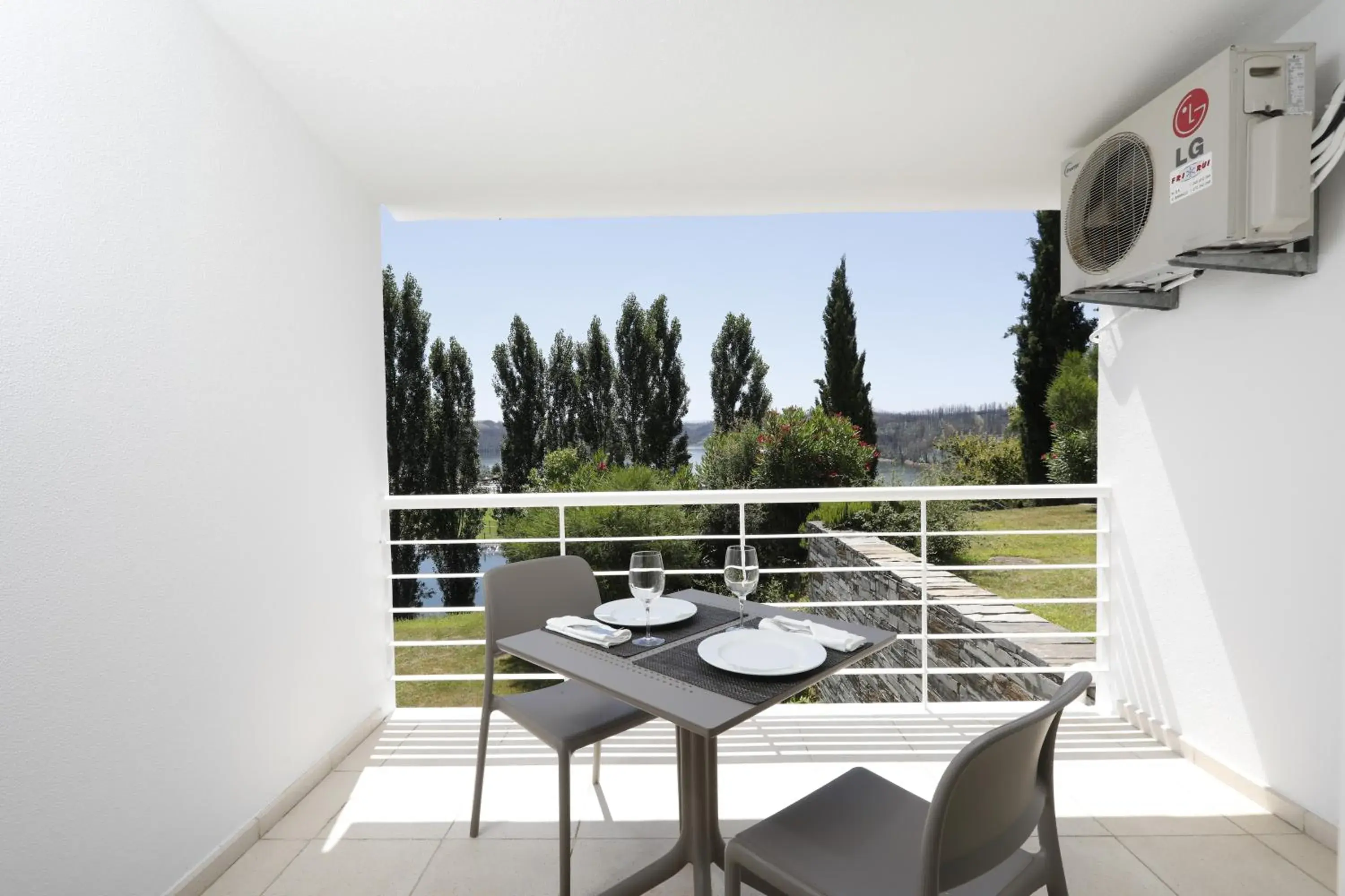 Garden view in Montebelo Aguieira Lake Resort & Spa Garden view in Montebelo Aguieira Lake Resort & Spa