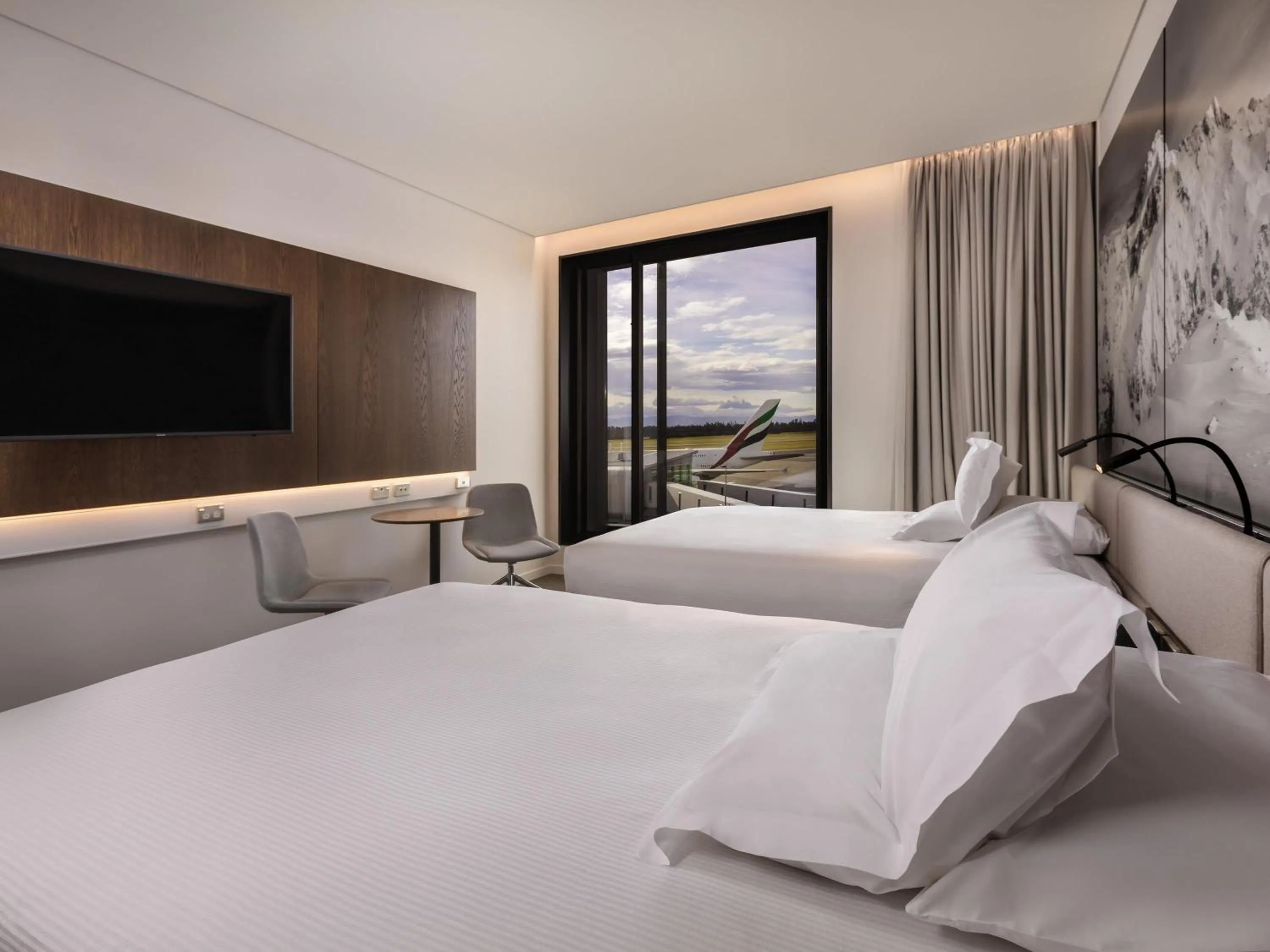 Bedroom, Bed in Novotel Christchurch Airport