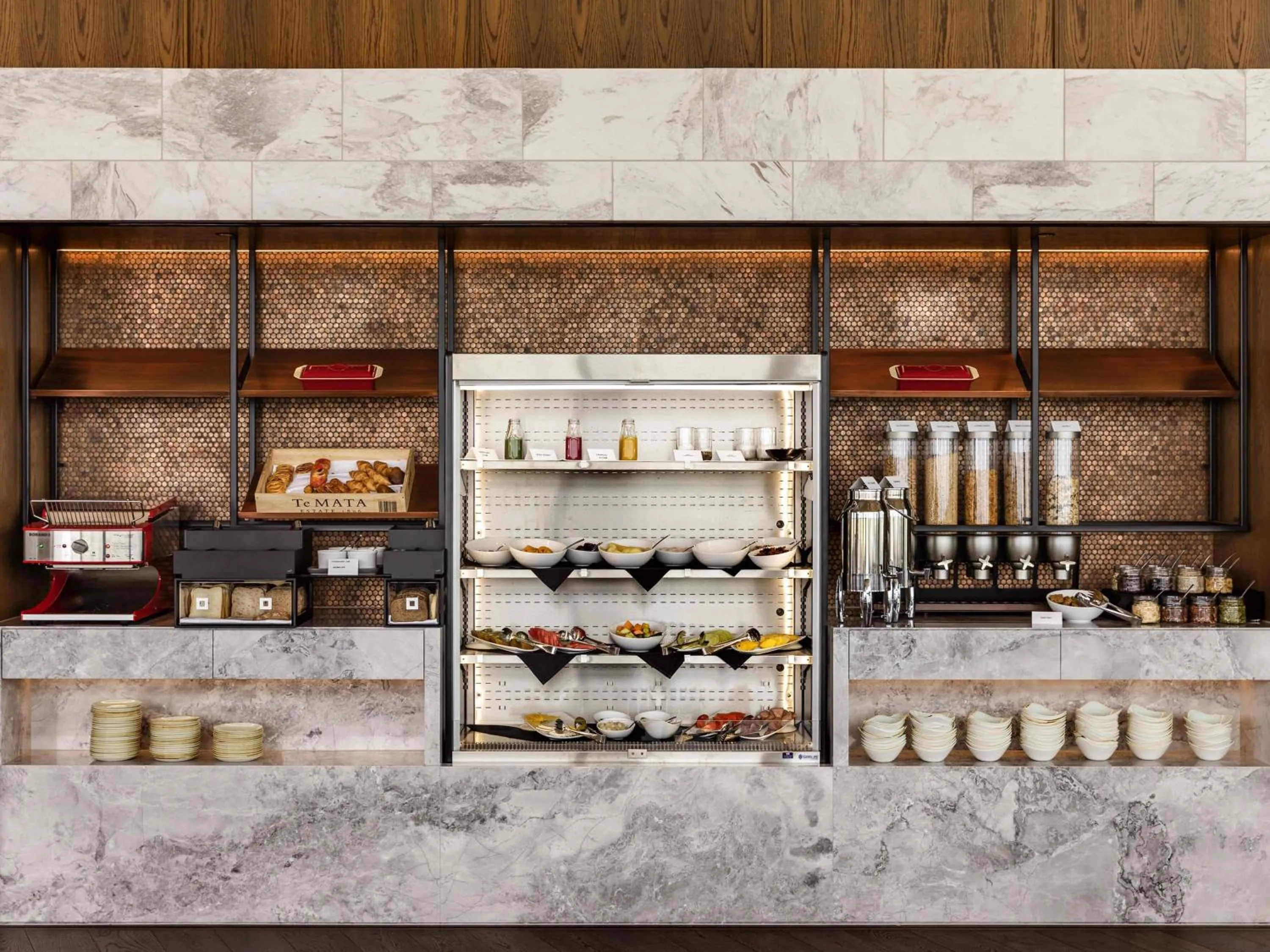 Breakfast in Novotel Christchurch Airport