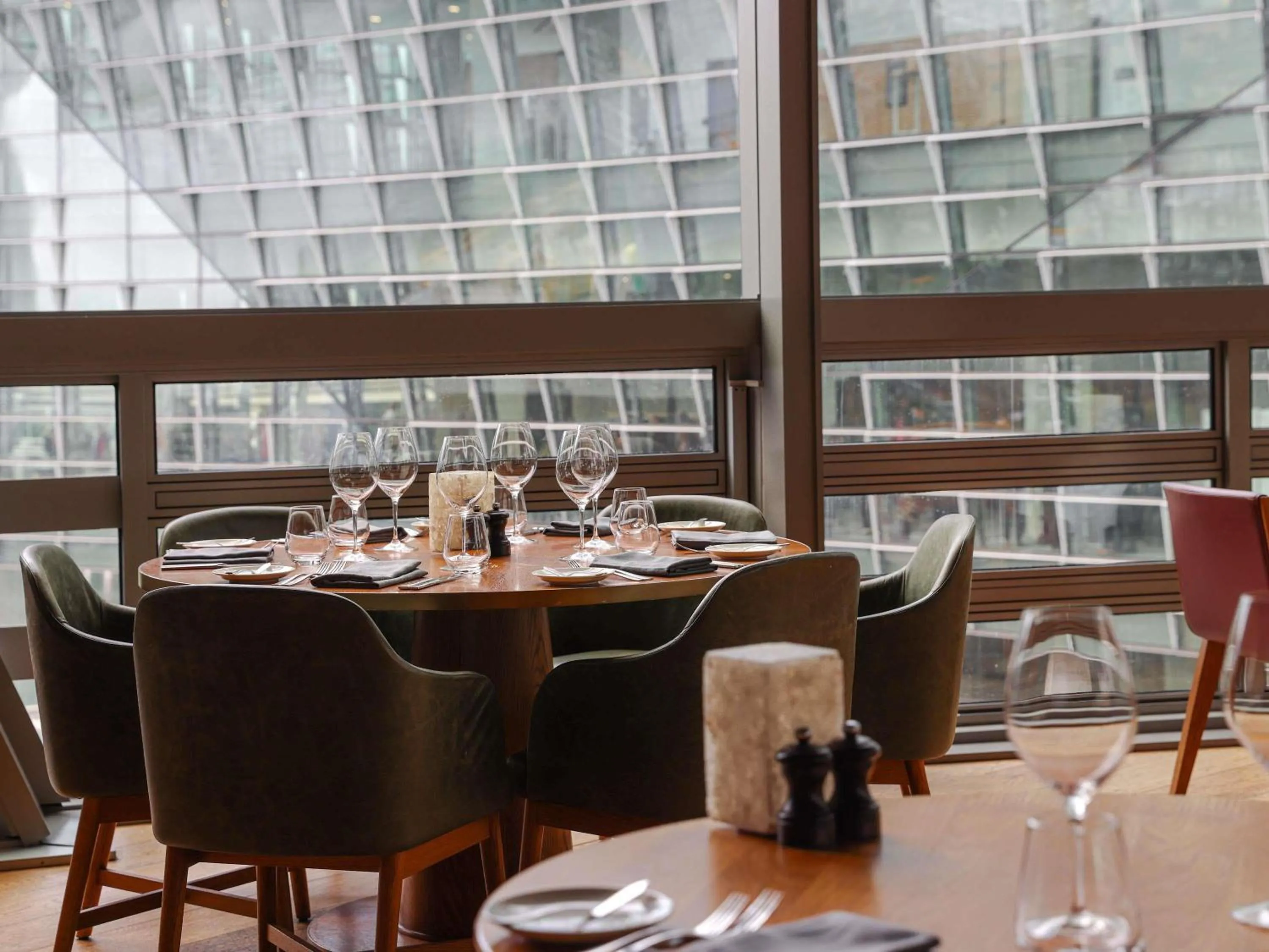 Restaurant/places to eat in Sofitel Sydney Darling Harbour