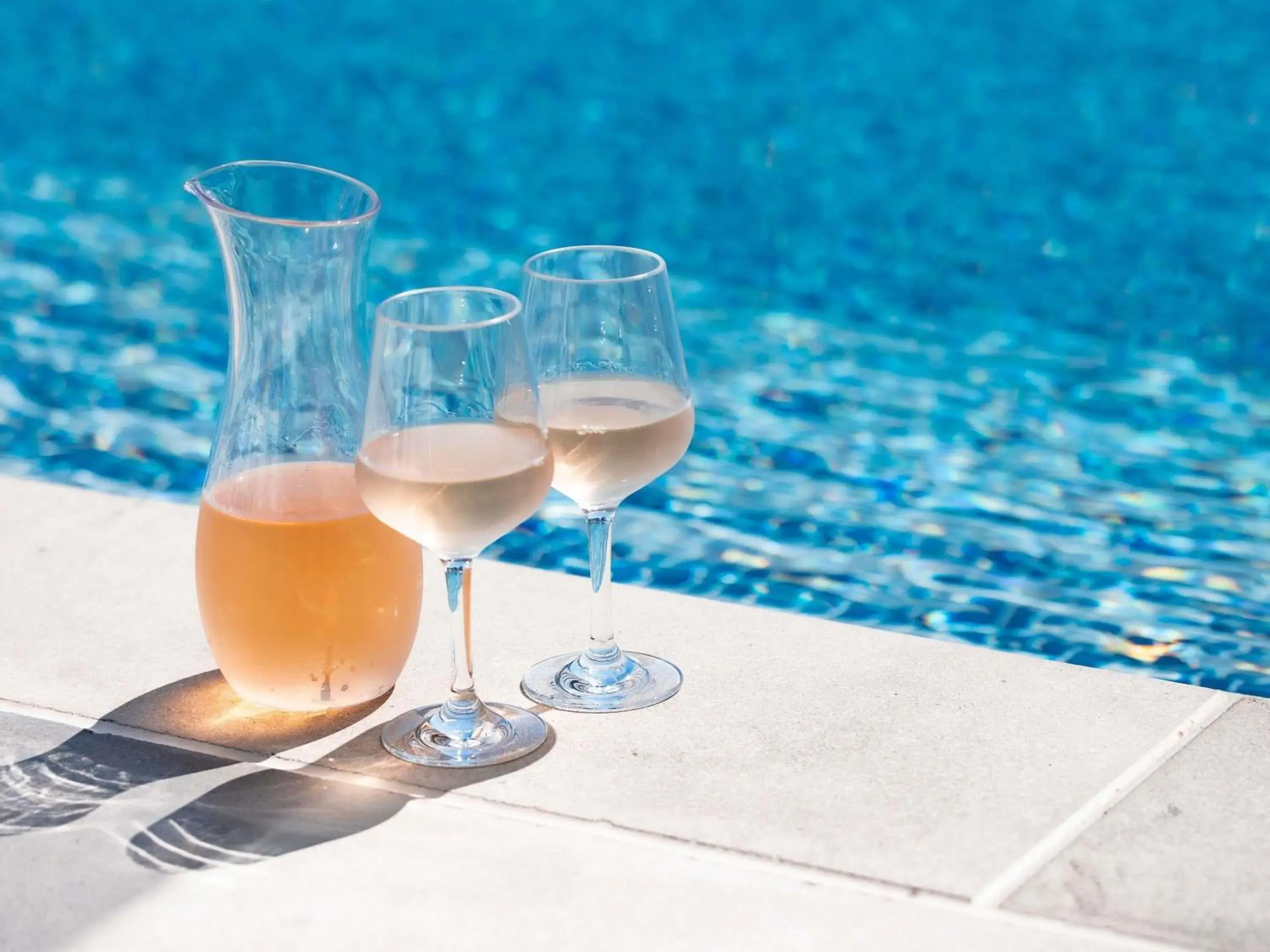 Pool view in Sofitel Sydney Darling Harbour Pool view in Sofitel Sydney Darling Harbour