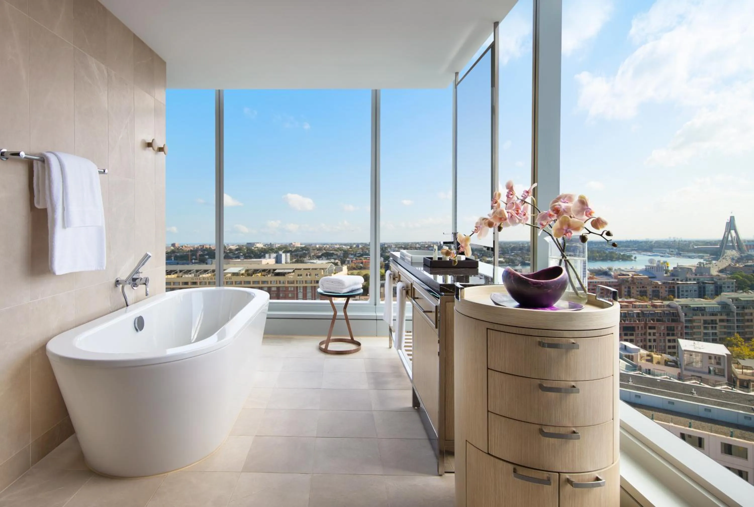 Bathroom in Sofitel Sydney Darling Harbour