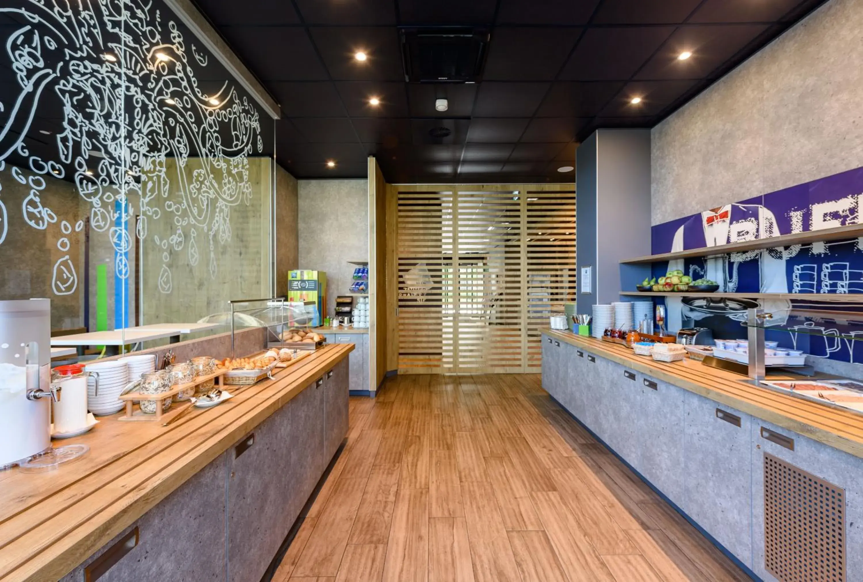 Buffet breakfast in ibis budget Muenchen City Olympiapark Buffet breakfast in ibis budget Muenchen City Olympiapark