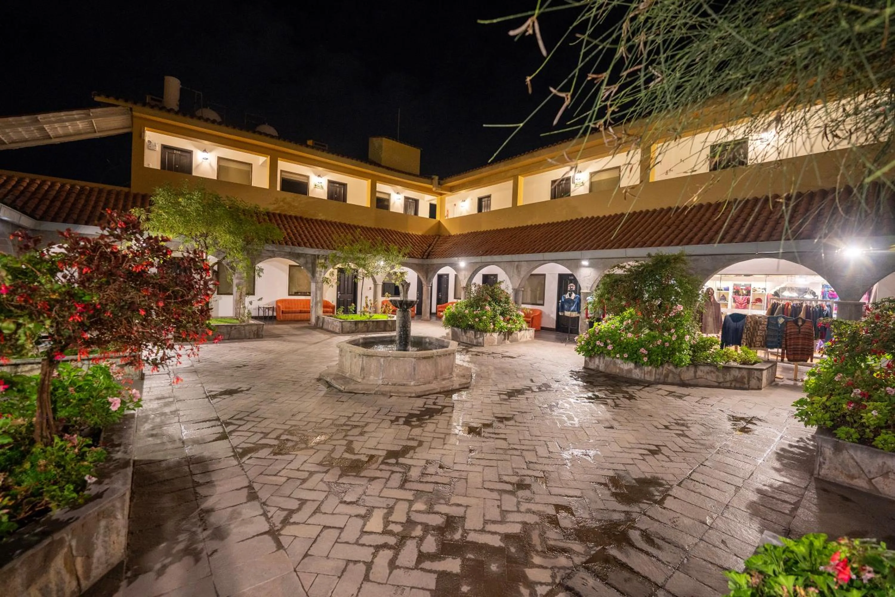Patio in Hotel Jose Antonio Cusco