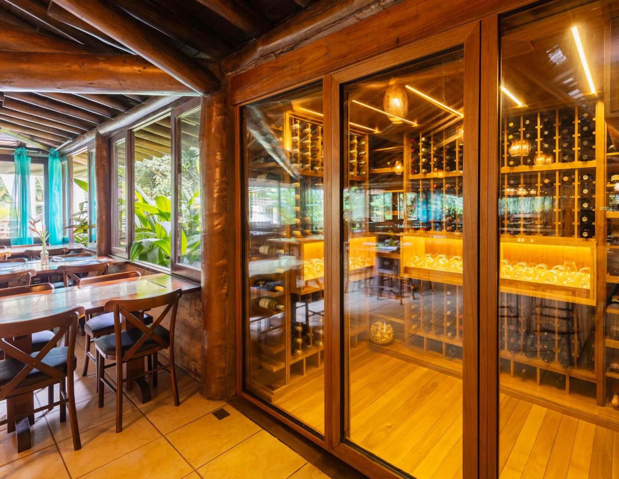 Restaurant/places to eat in Itamambuca Eco Resort