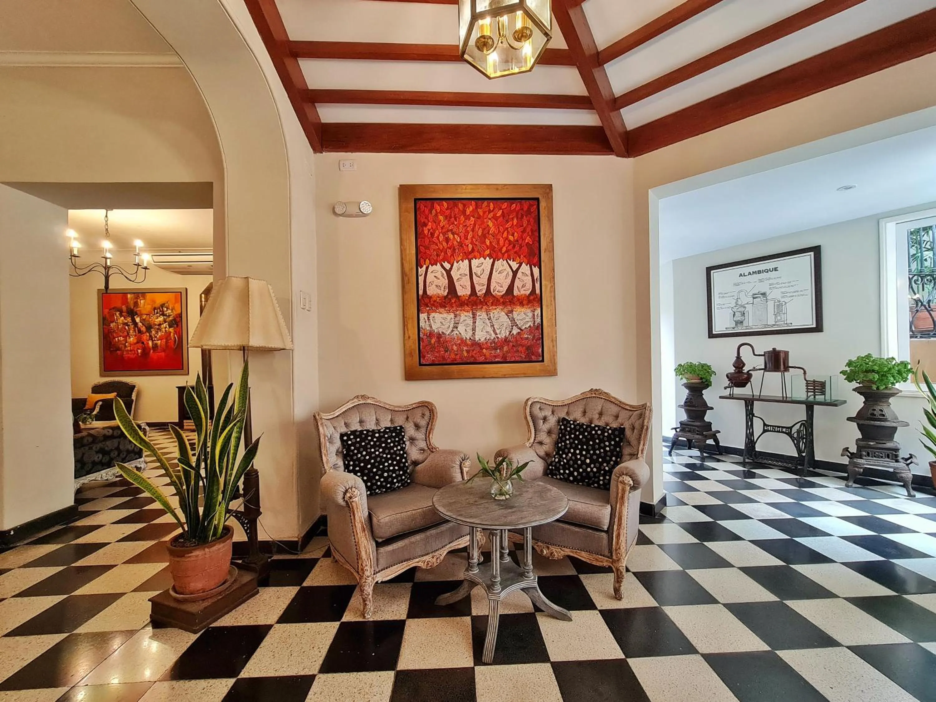 Restaurant/places to eat in Hotel Antigua Miraflores