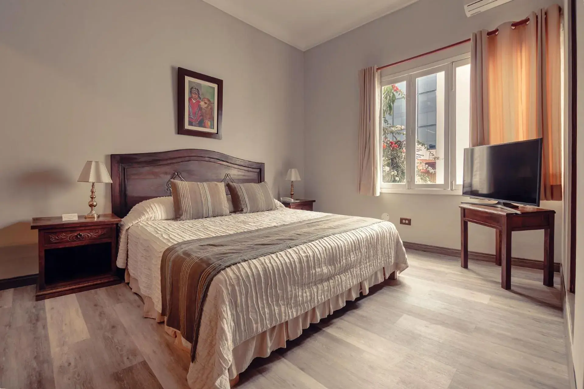 Decorative detail, Bed in Hotel Antigua Miraflores Decorative detail, Bed in Hotel Antigua Miraflores