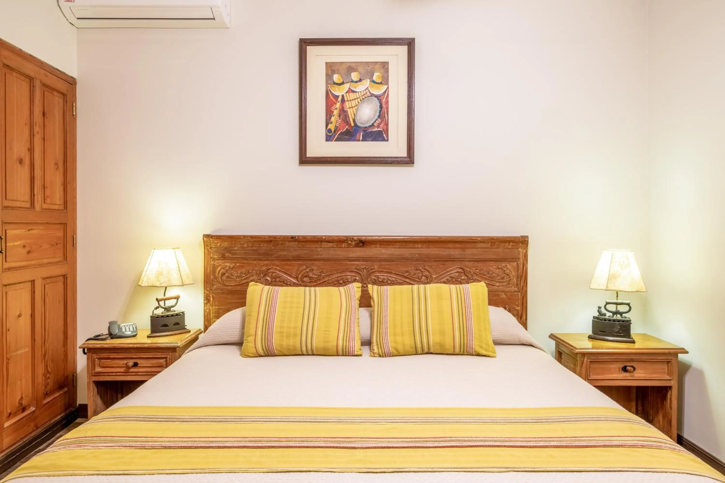 Bedroom, Bed in Hotel Antigua Miraflores