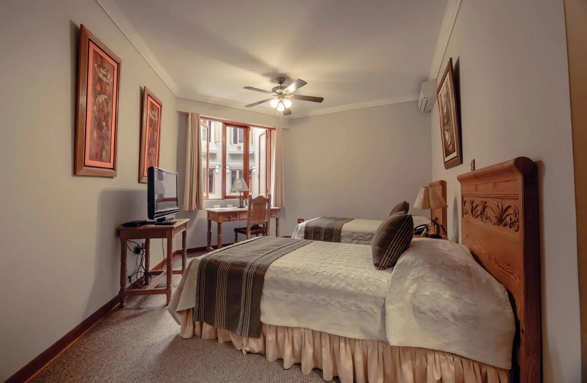 Decorative detail, Bed in Hotel Antigua Miraflores Decorative detail, Bed in Hotel Antigua Miraflores