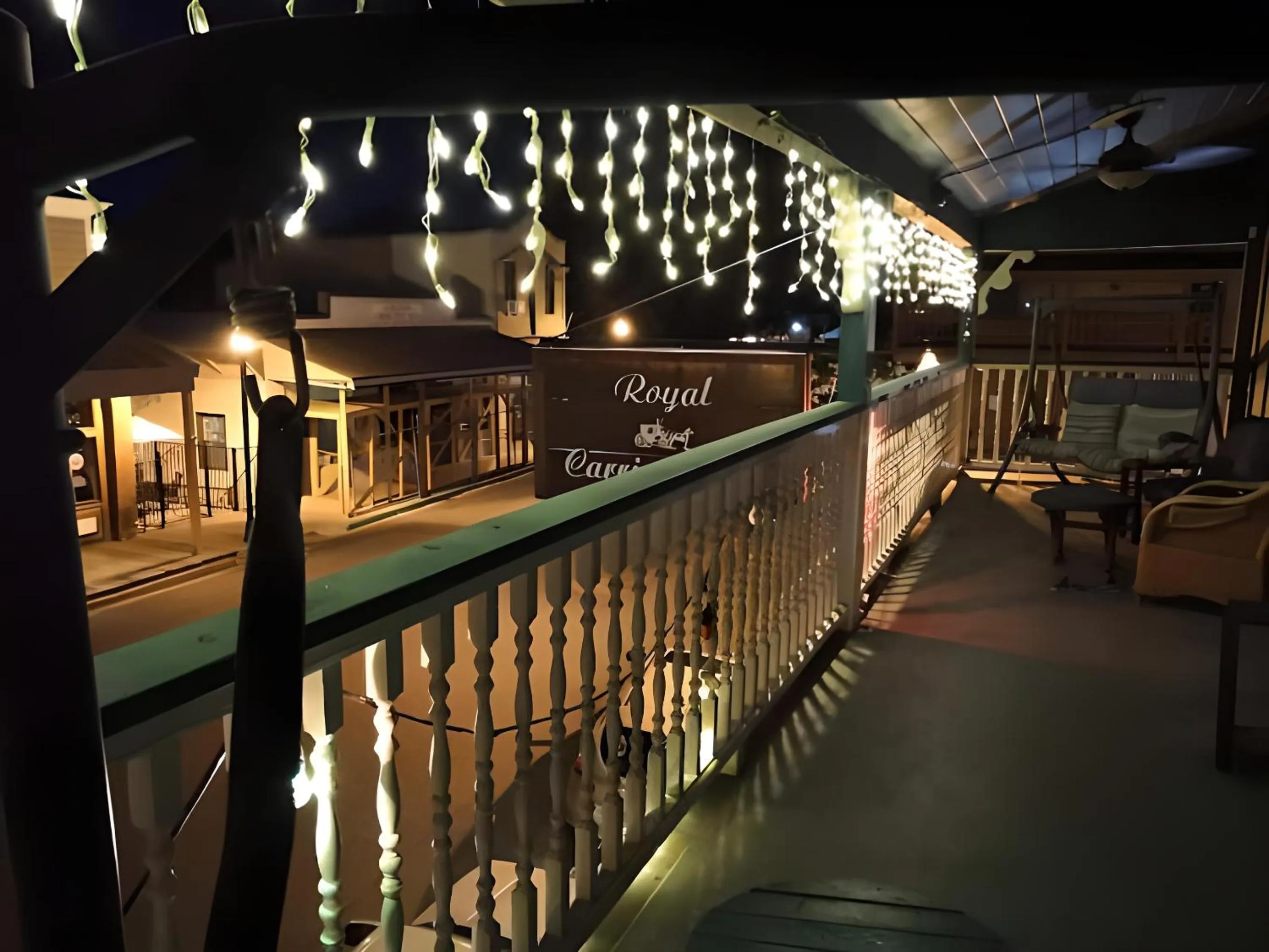 Patio in Americas Best Value Inn Royal Carriage