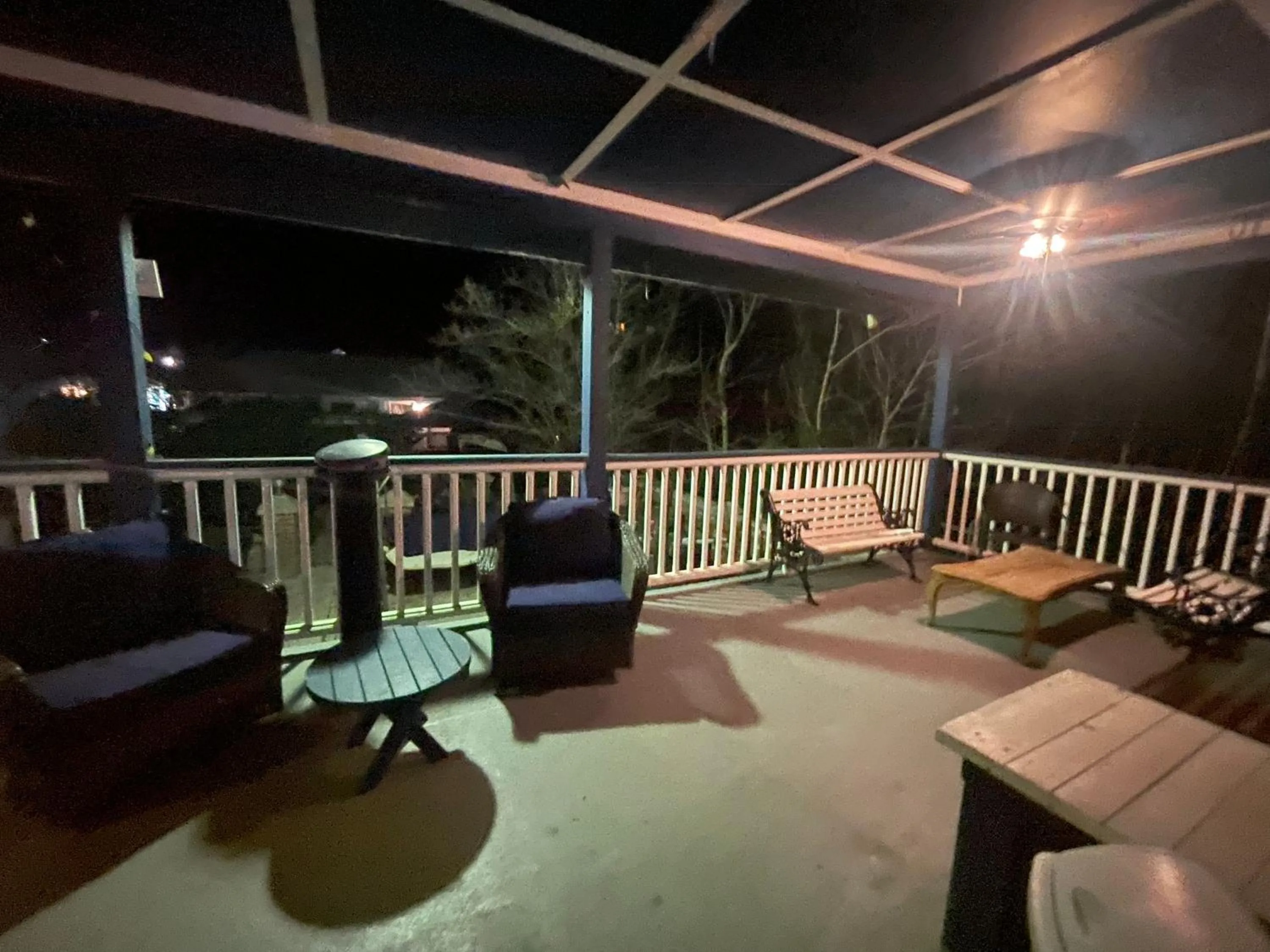 Patio in Americas Best Value Inn Royal Carriage