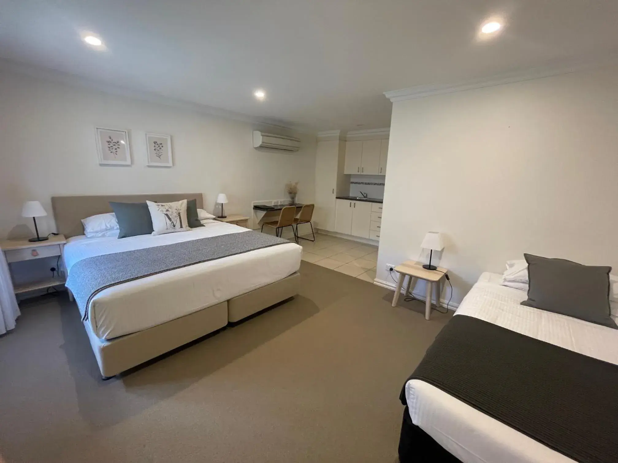 Bed in Millthorpe Motel Bed in Millthorpe Motel