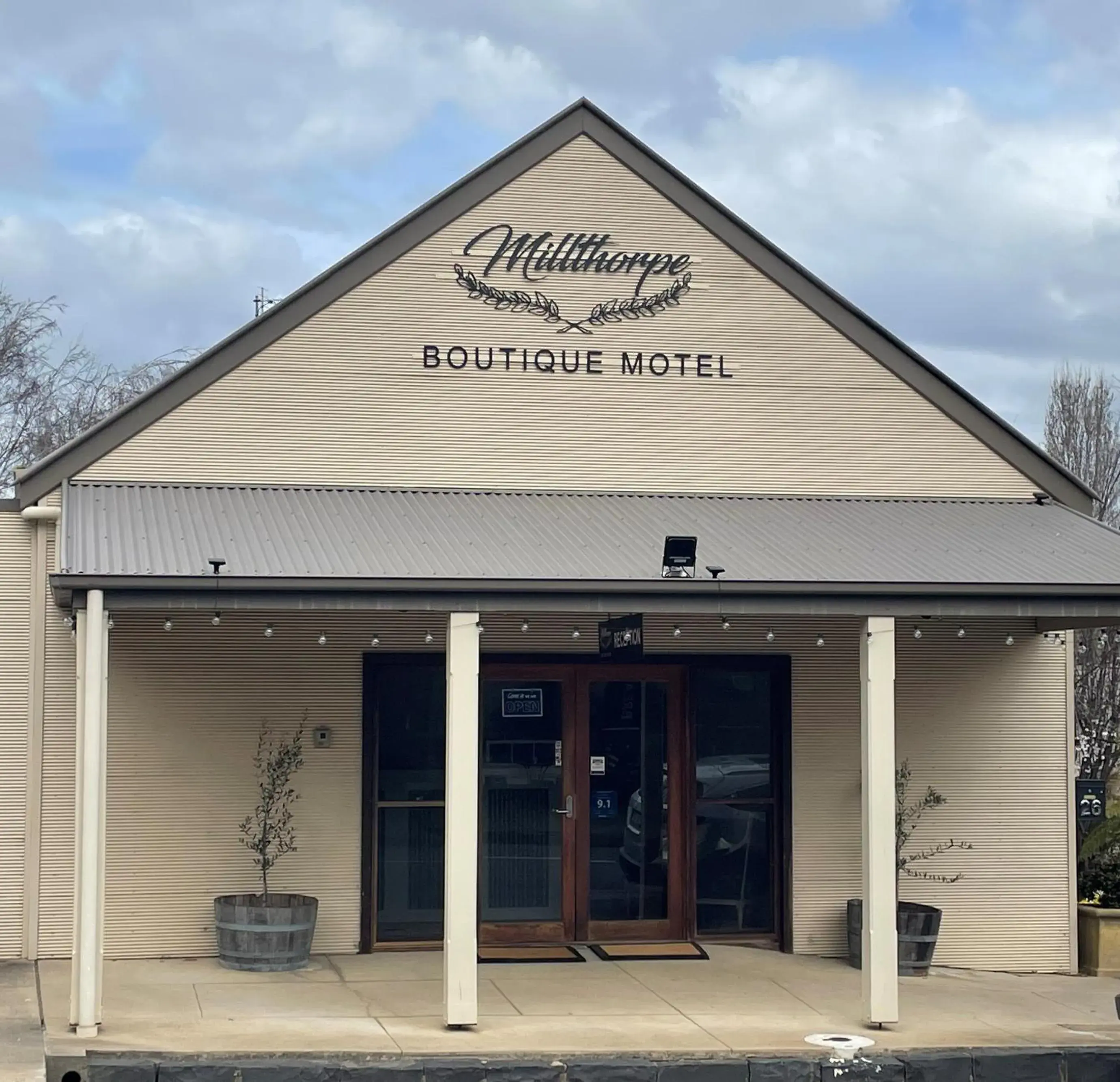 Property building in Millthorpe Motel Property building in Millthorpe Motel