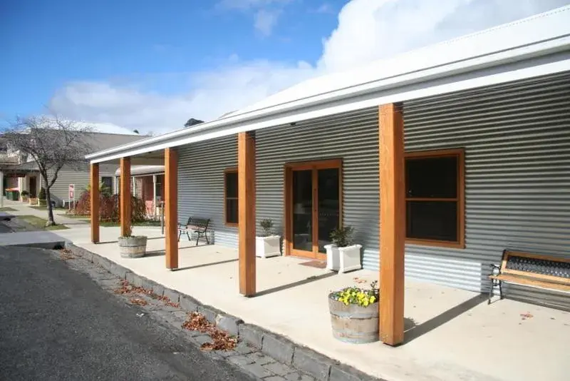 Facade/entrance in Millthorpe Motel Facade/entrance in Millthorpe Motel