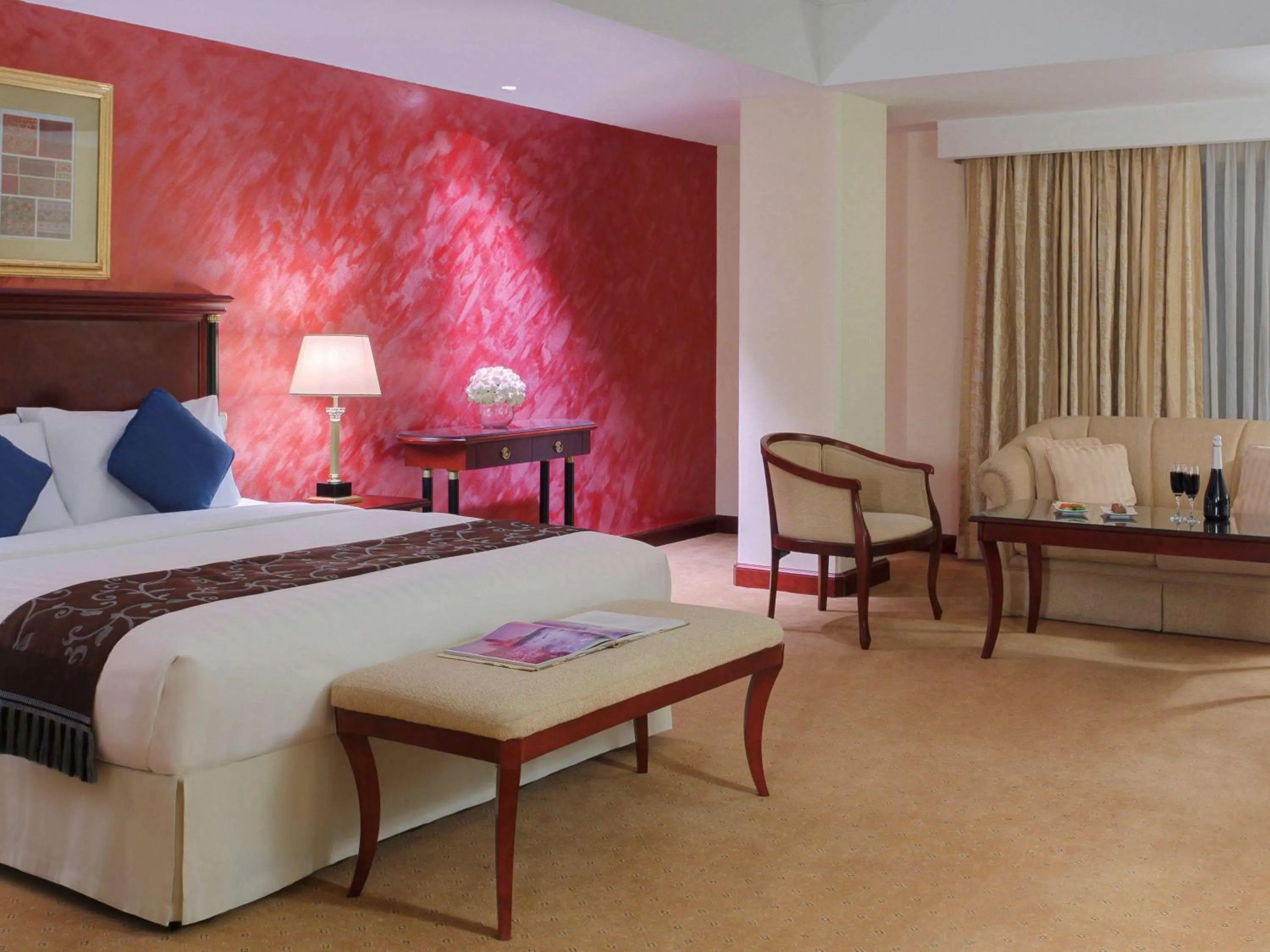 Photo of the whole room, Bed in New Madinah Hotel