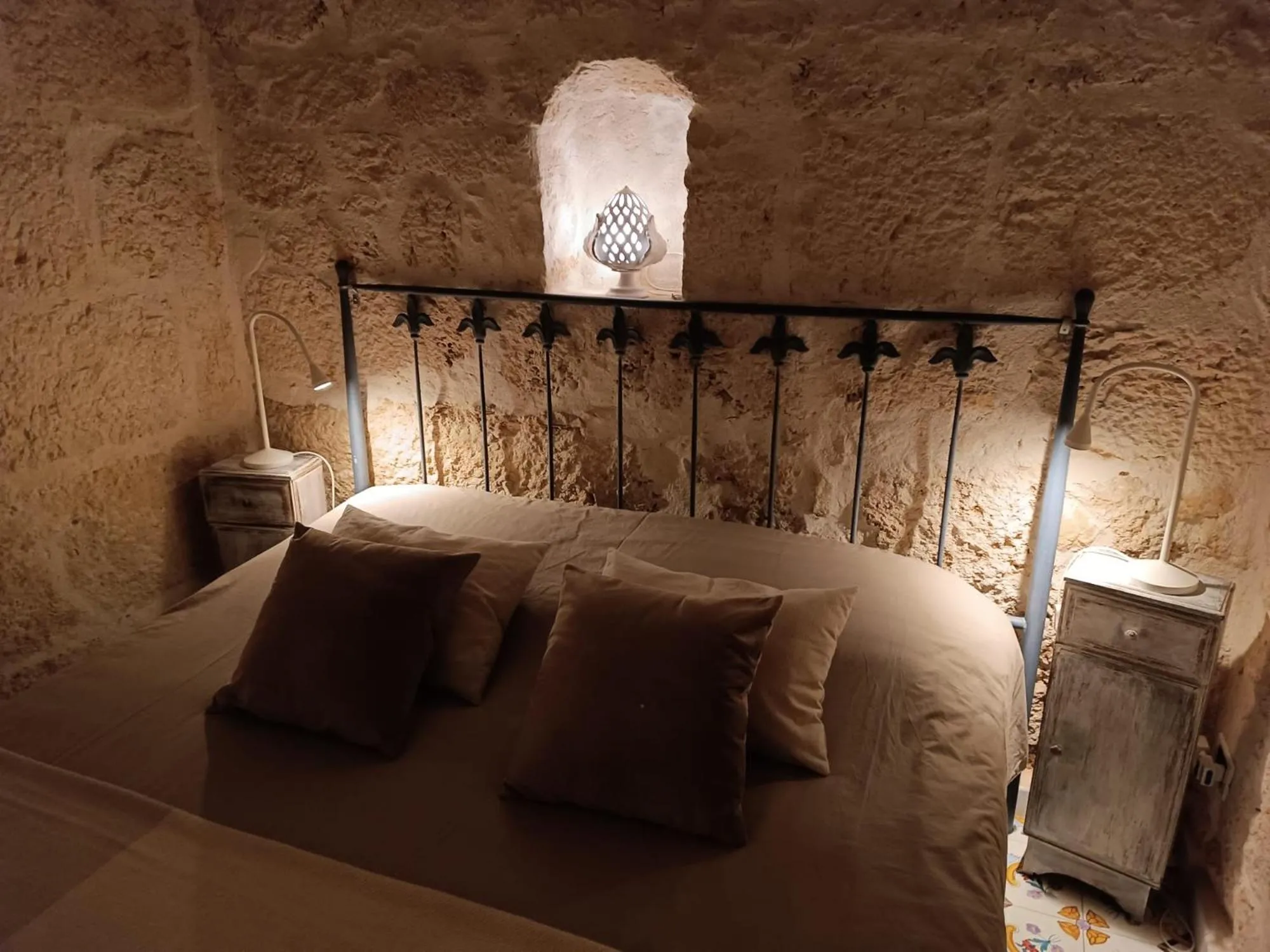 Casa Mirabilis 44