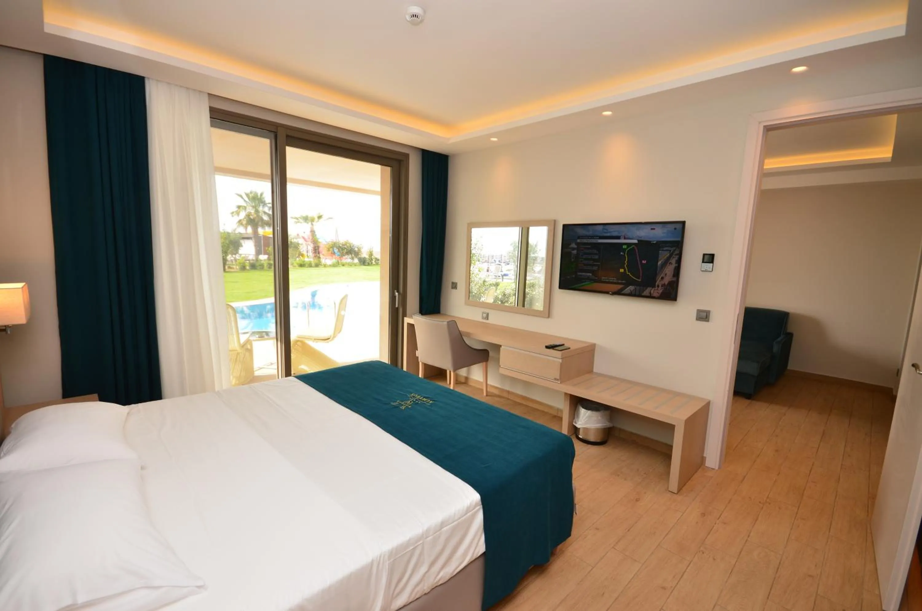 Bedroom, Bed in Almyros Beach