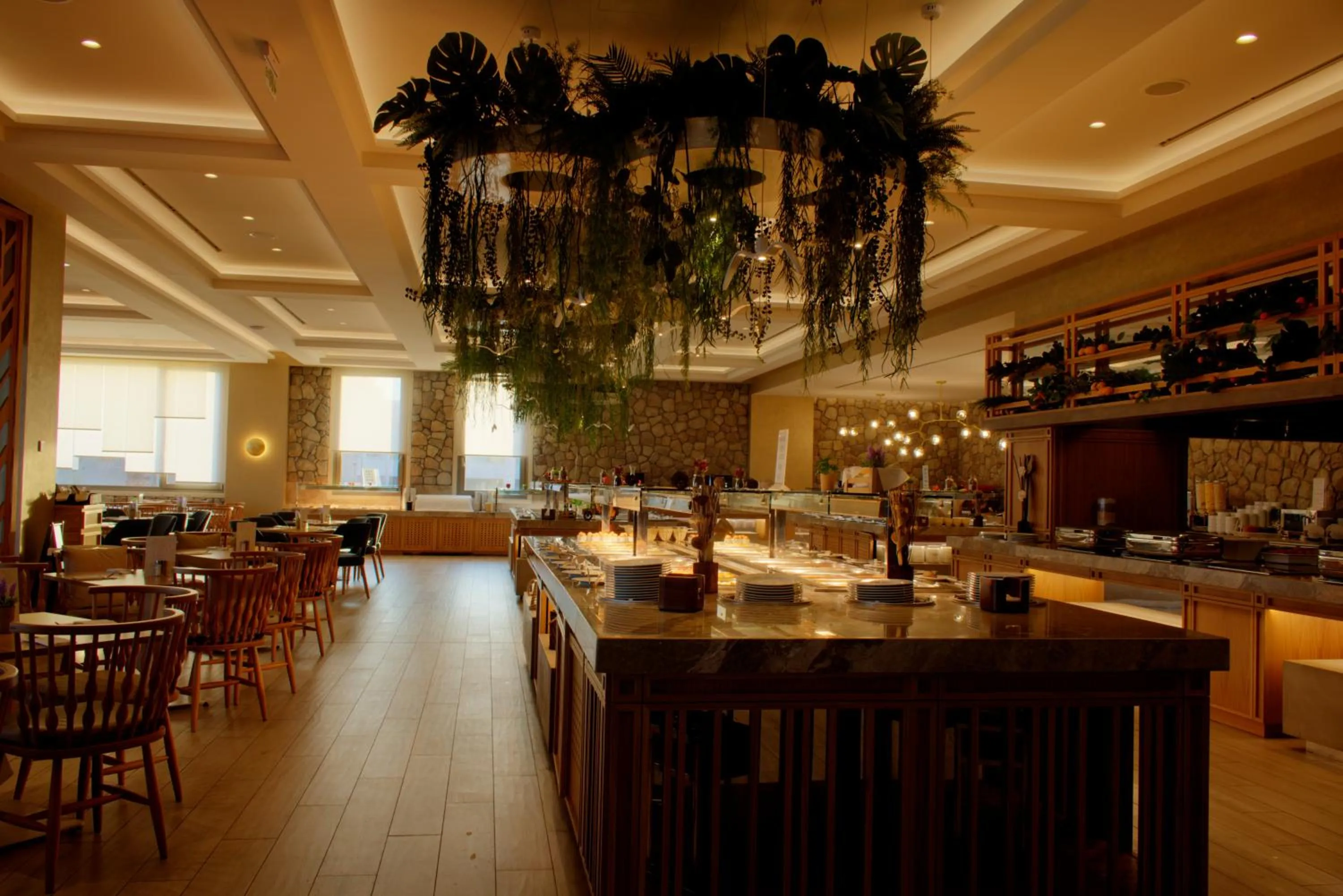 Restaurant/places to eat in Almyros Beach