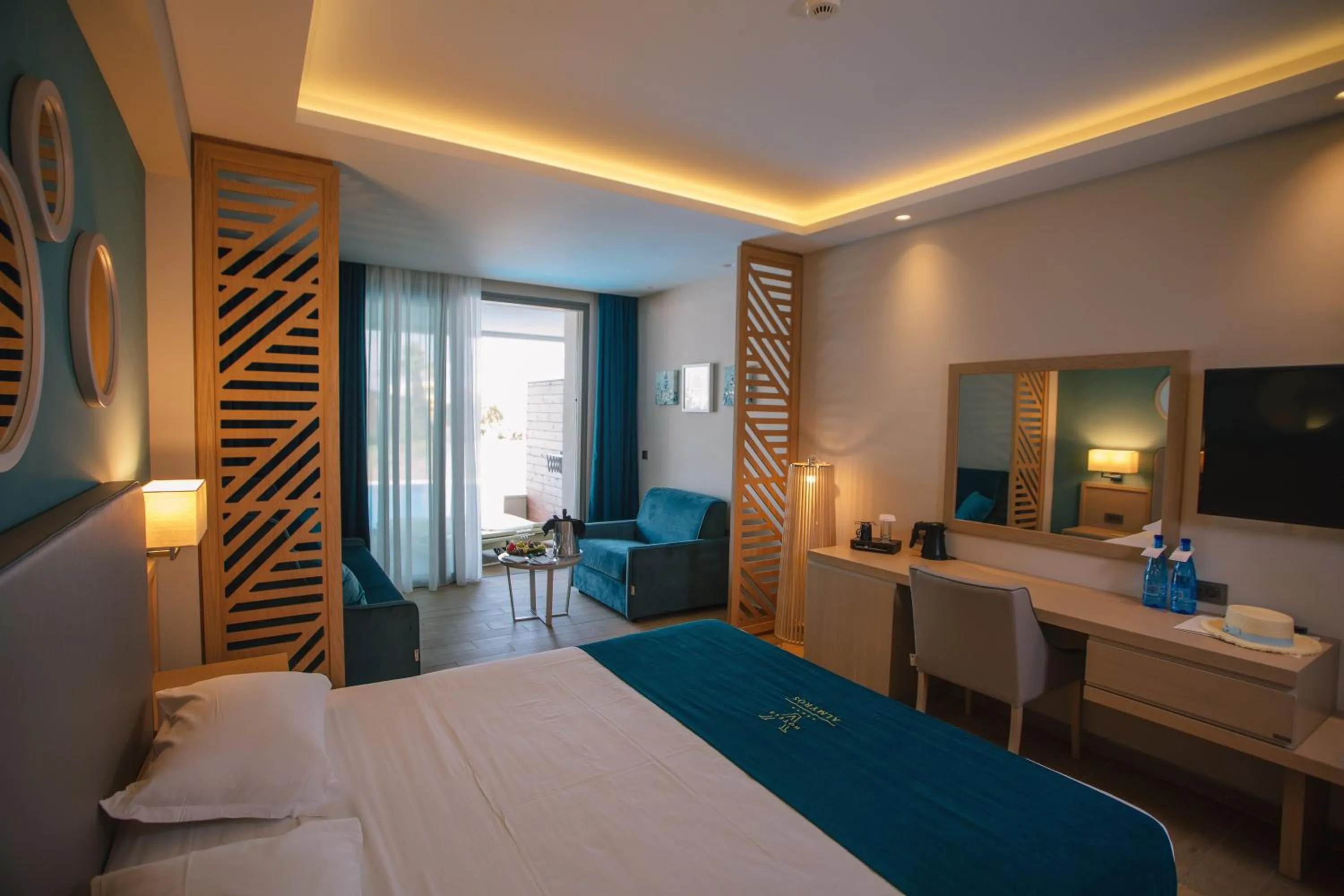 Living room, Bed in Almyros Beach