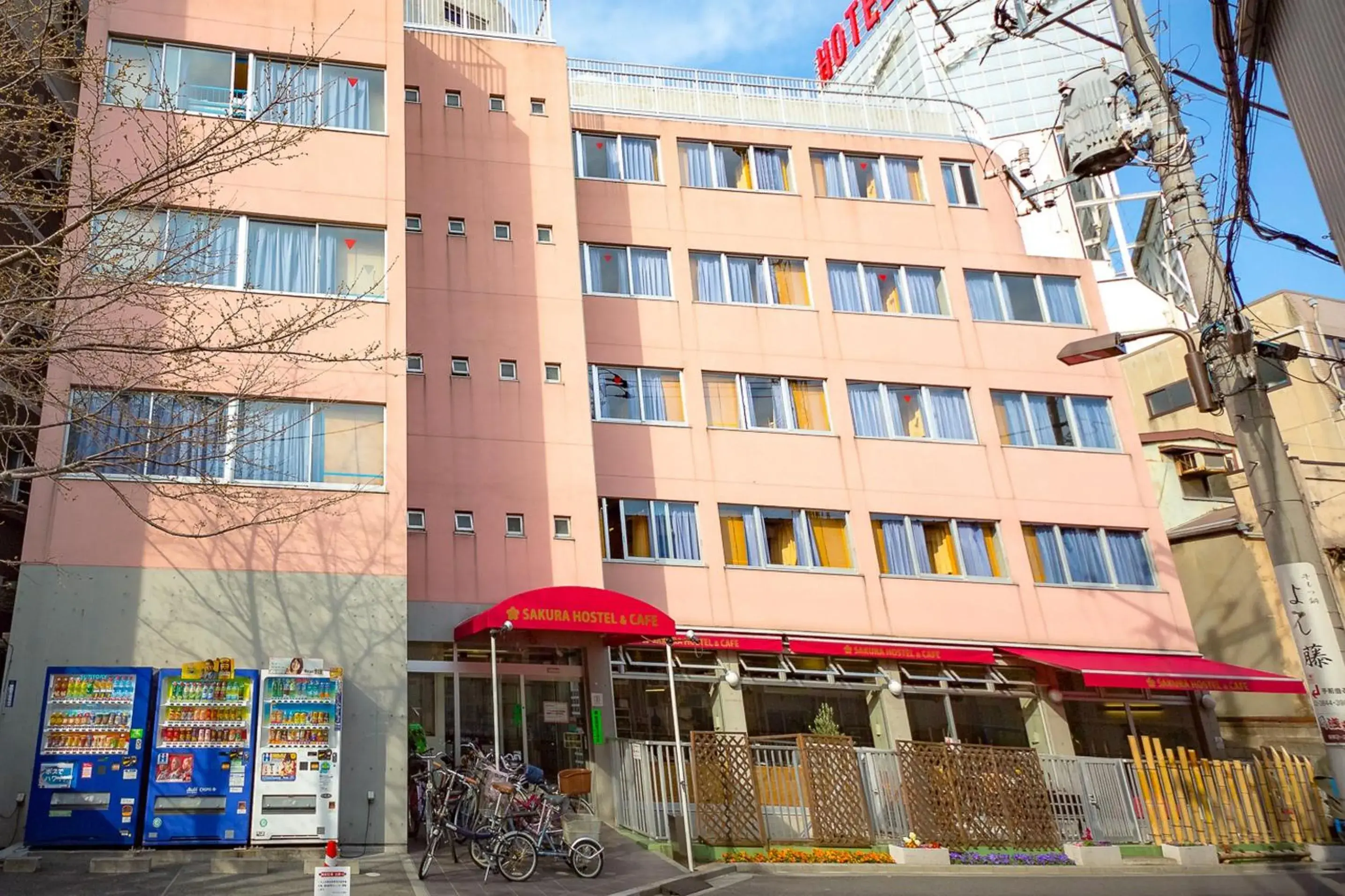Property building in Sakura Hostel Asakusa Property building in Sakura Hostel Asakusa