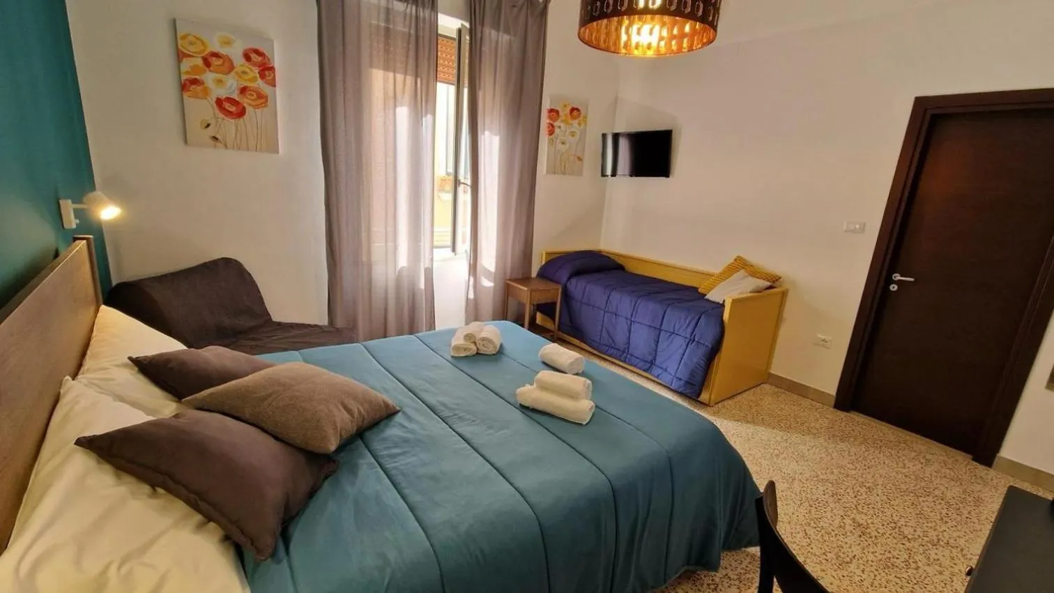 Bed in Rooms hub Portarotese