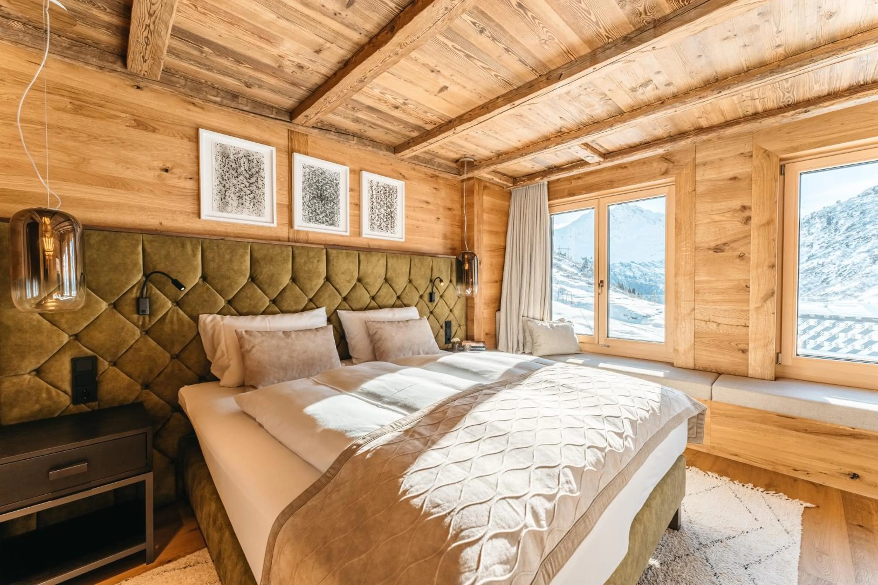 Bed in Hotel Maiensee