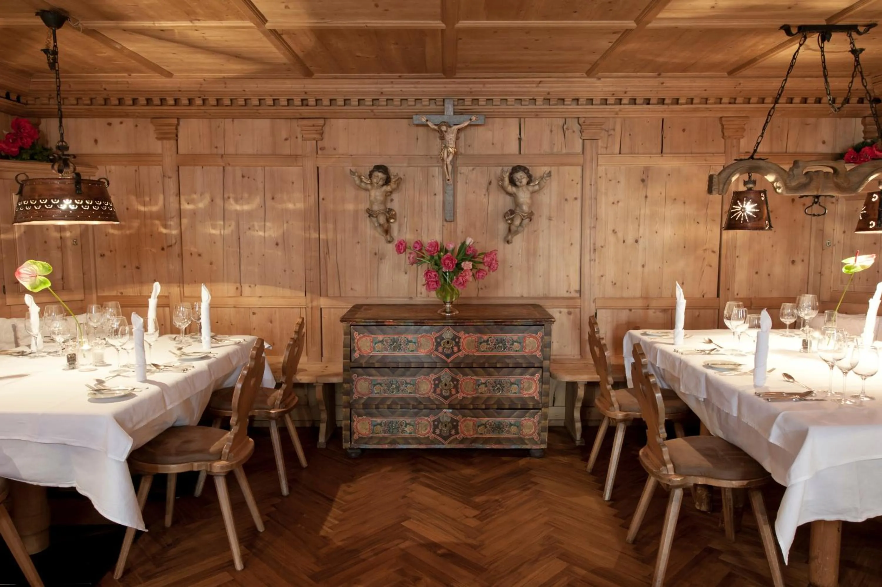 Restaurant/places to eat in Hotel Maiensee