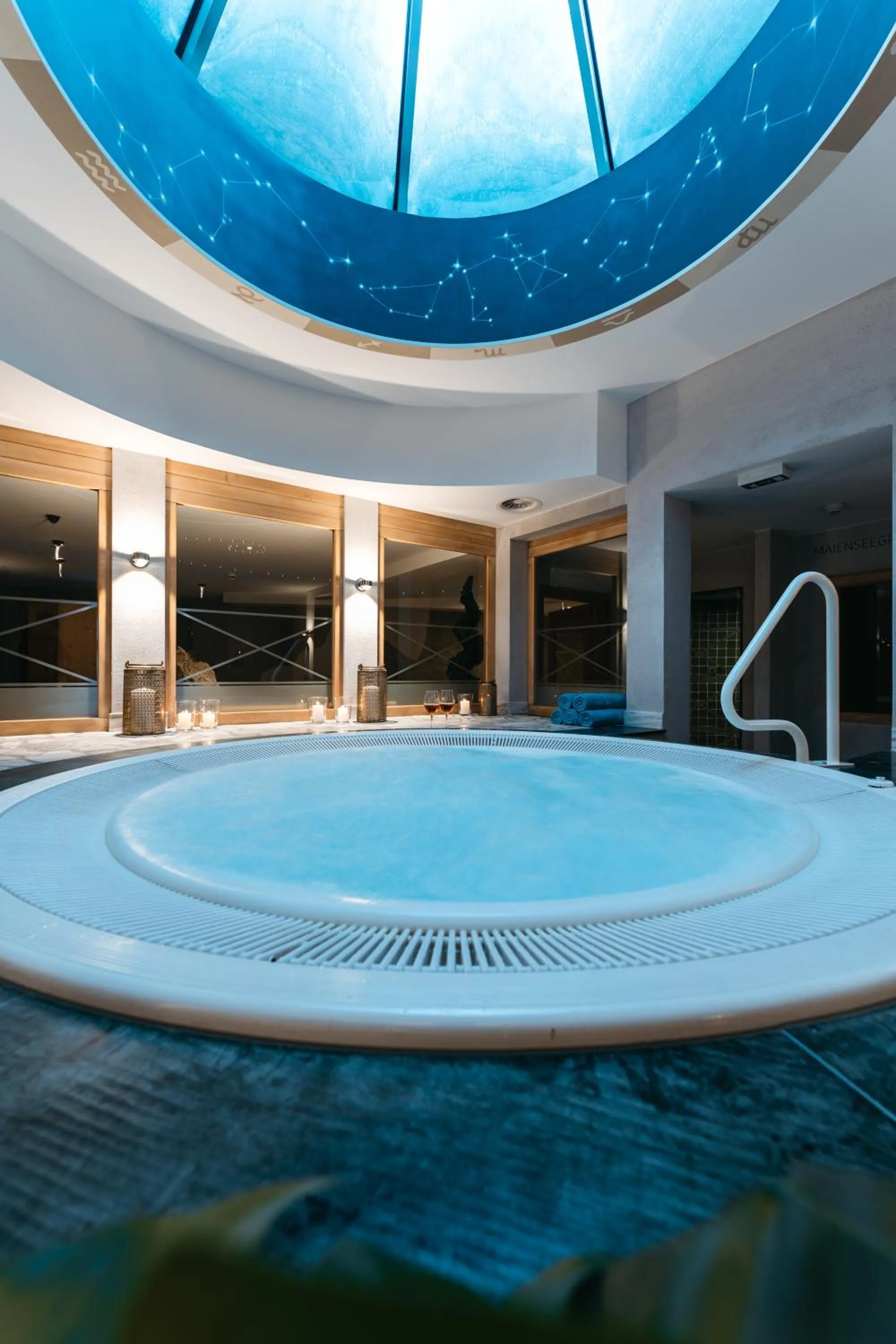 Hot Tub in Hotel Maiensee