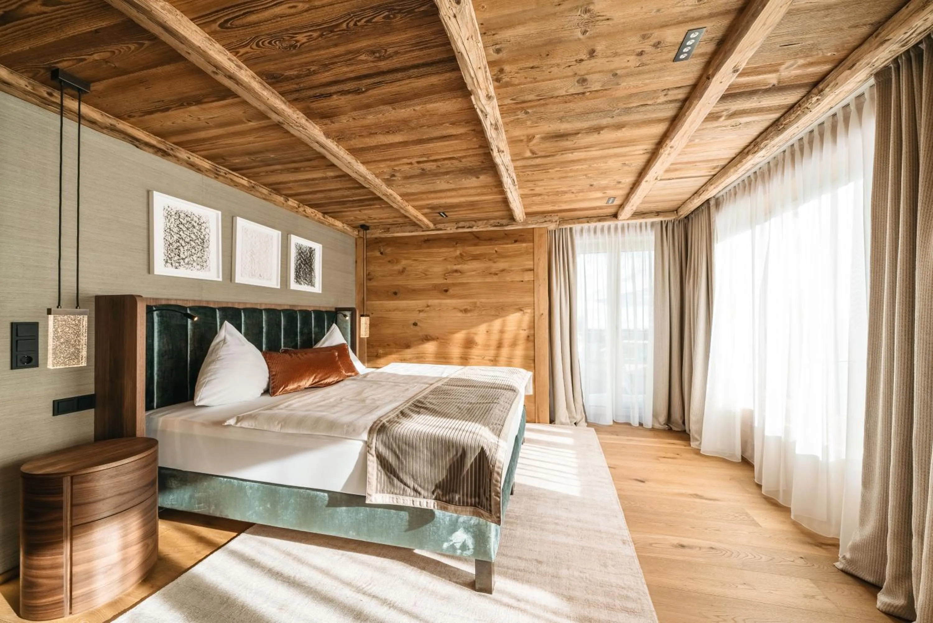 Bed in Hotel Maiensee