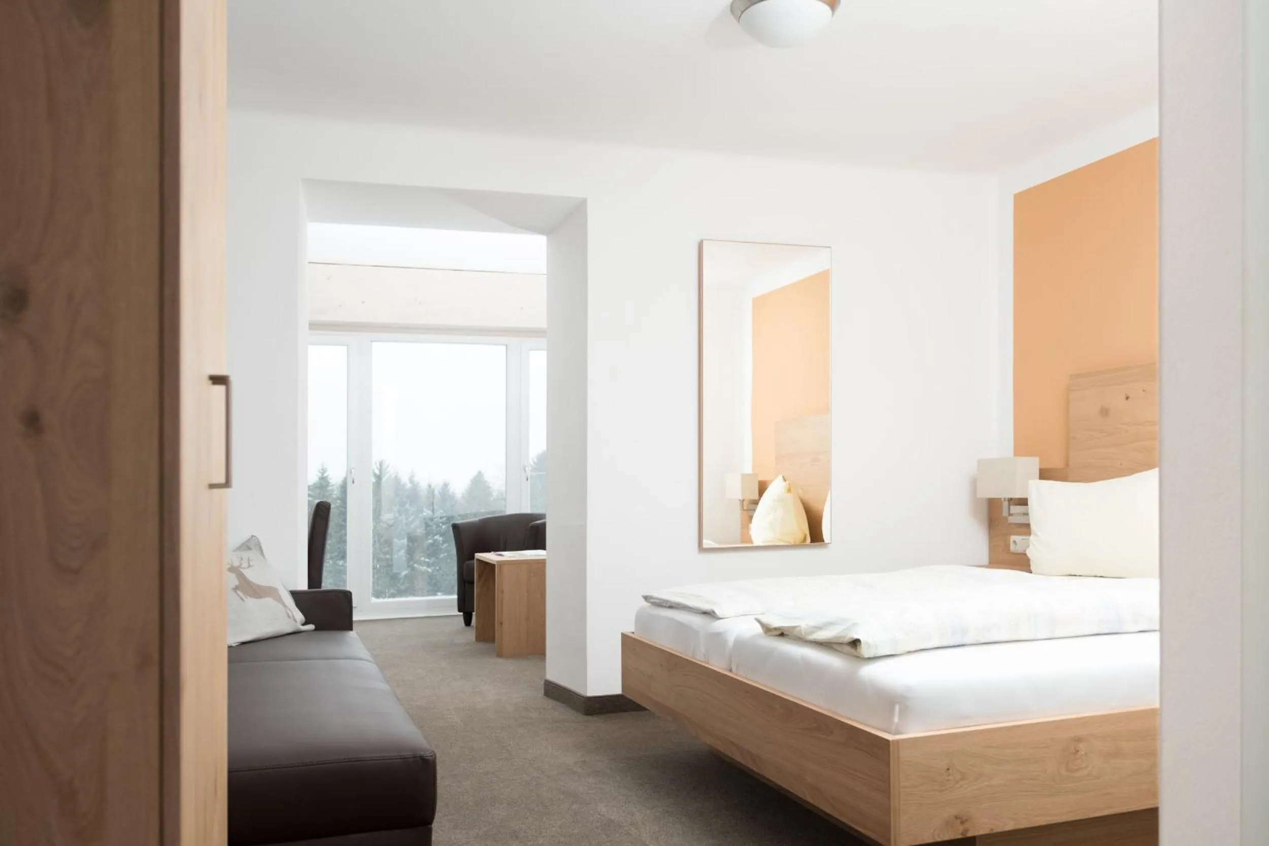 Photo of the whole room, Bed in Pension Irlingerhof