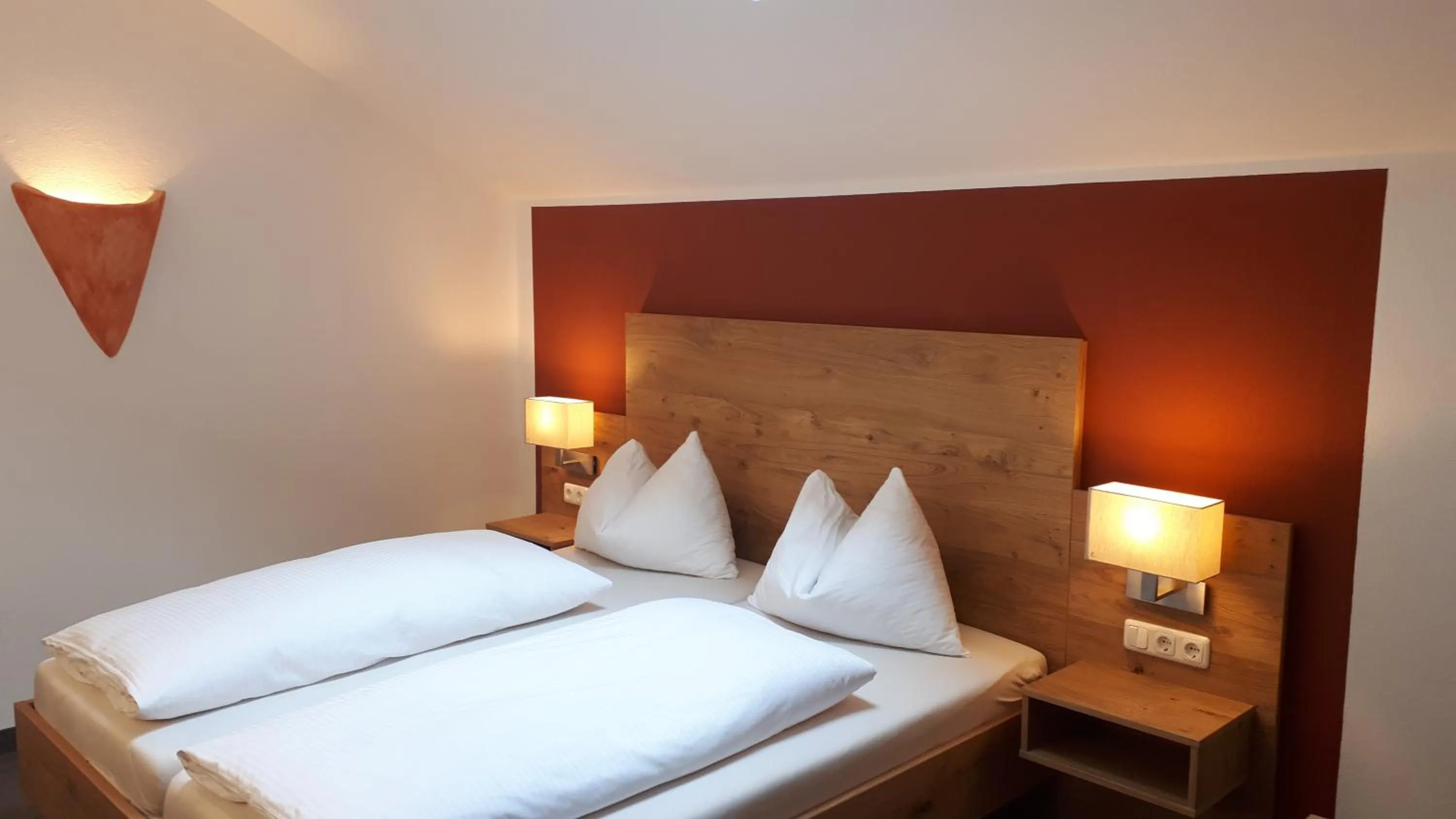 Bed in Pension Irlingerhof