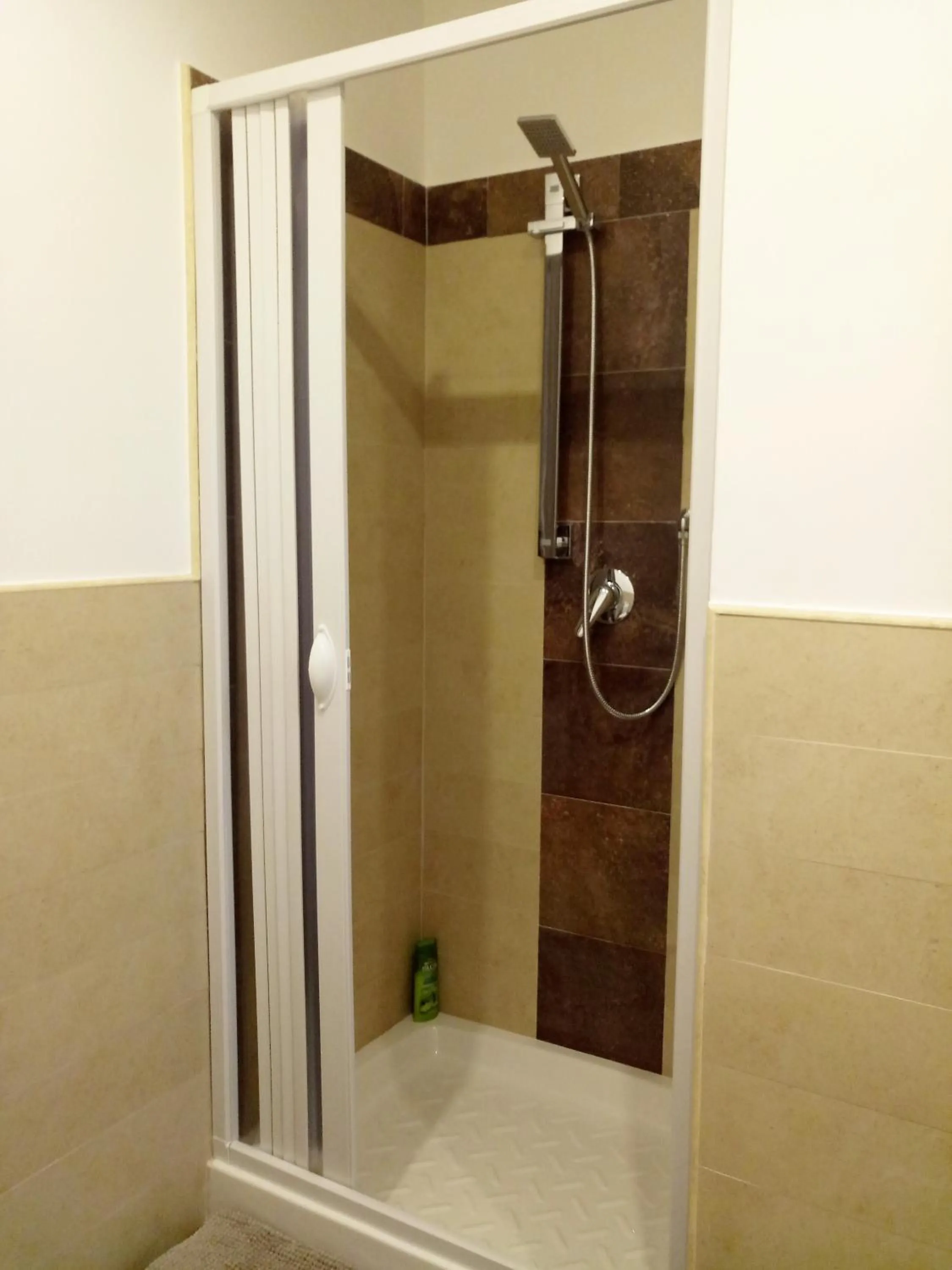 Shower in Villa Feluchia Tra Il Mare E Il Vulcano