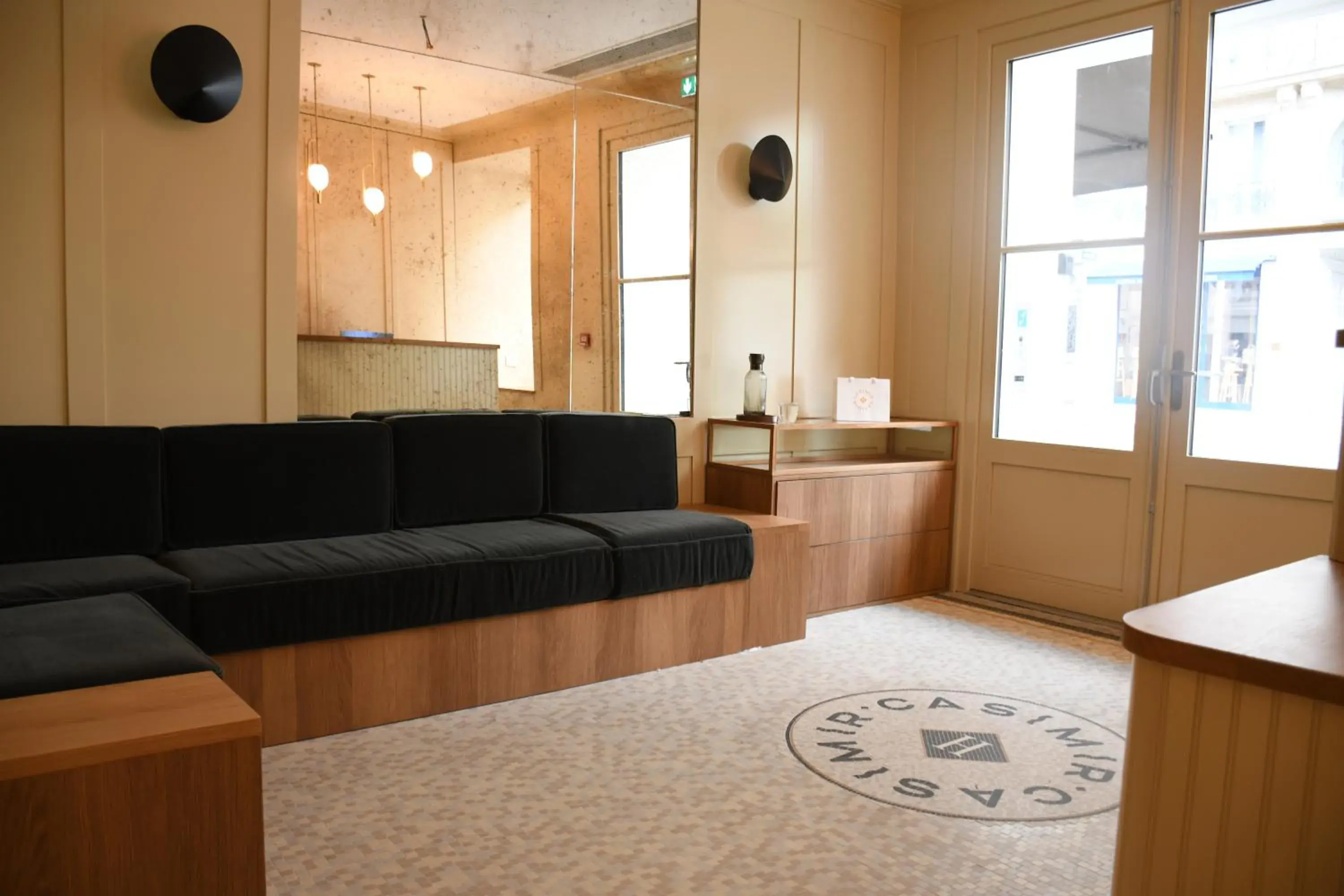 Lobby or reception in Hôtel Casimir Lobby or reception in Hôtel Casimir