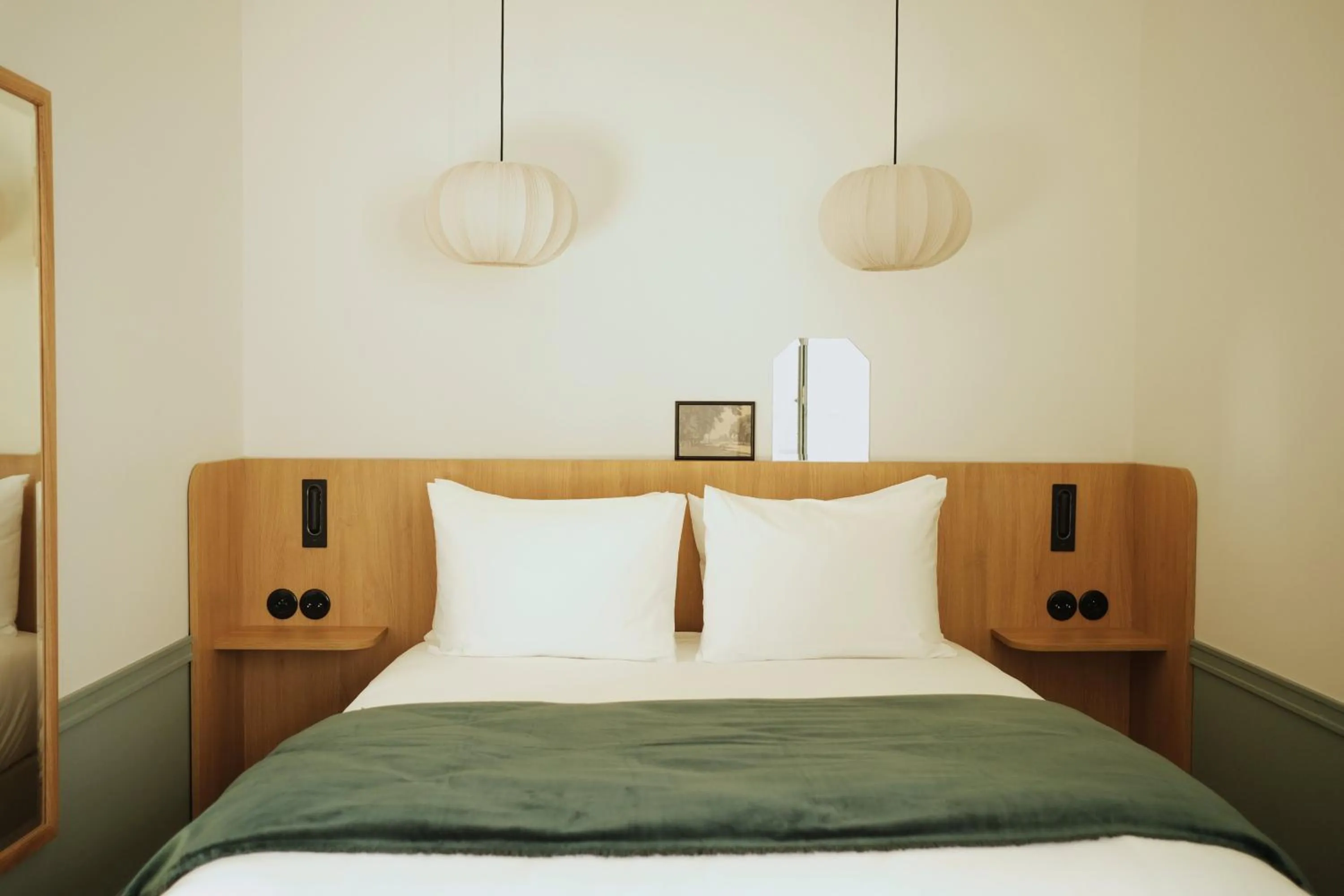 Bed in Hôtel Casimir